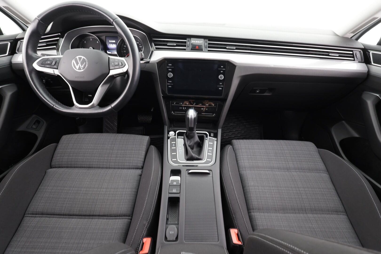 Volkswagen Passat 2021 Variant Style 2,0 TDI EVO SCR 110 kW DSG * Webasto / Koukku / ACC / LED / P.Tutkat / Navi / Kaistavahti * - 1-om Suomi-auto / Kahdet renkaat - HULLU BLACKWEEK KORKOTARJOUS 2,49%