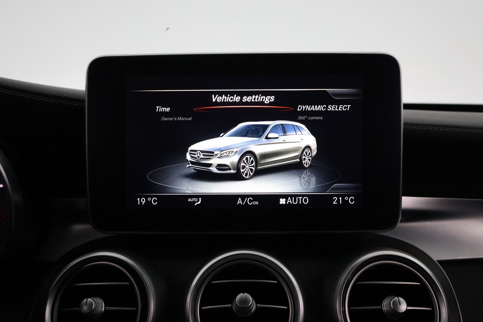 Mercedes-Benz C 2016 220 d T 4Matic A Business AMG - Distronic + | HUD | Burmester | 360-kamera | Muistipenkit | Night-paketti | Panorama | AMG sisä -ja ulkopaketti!