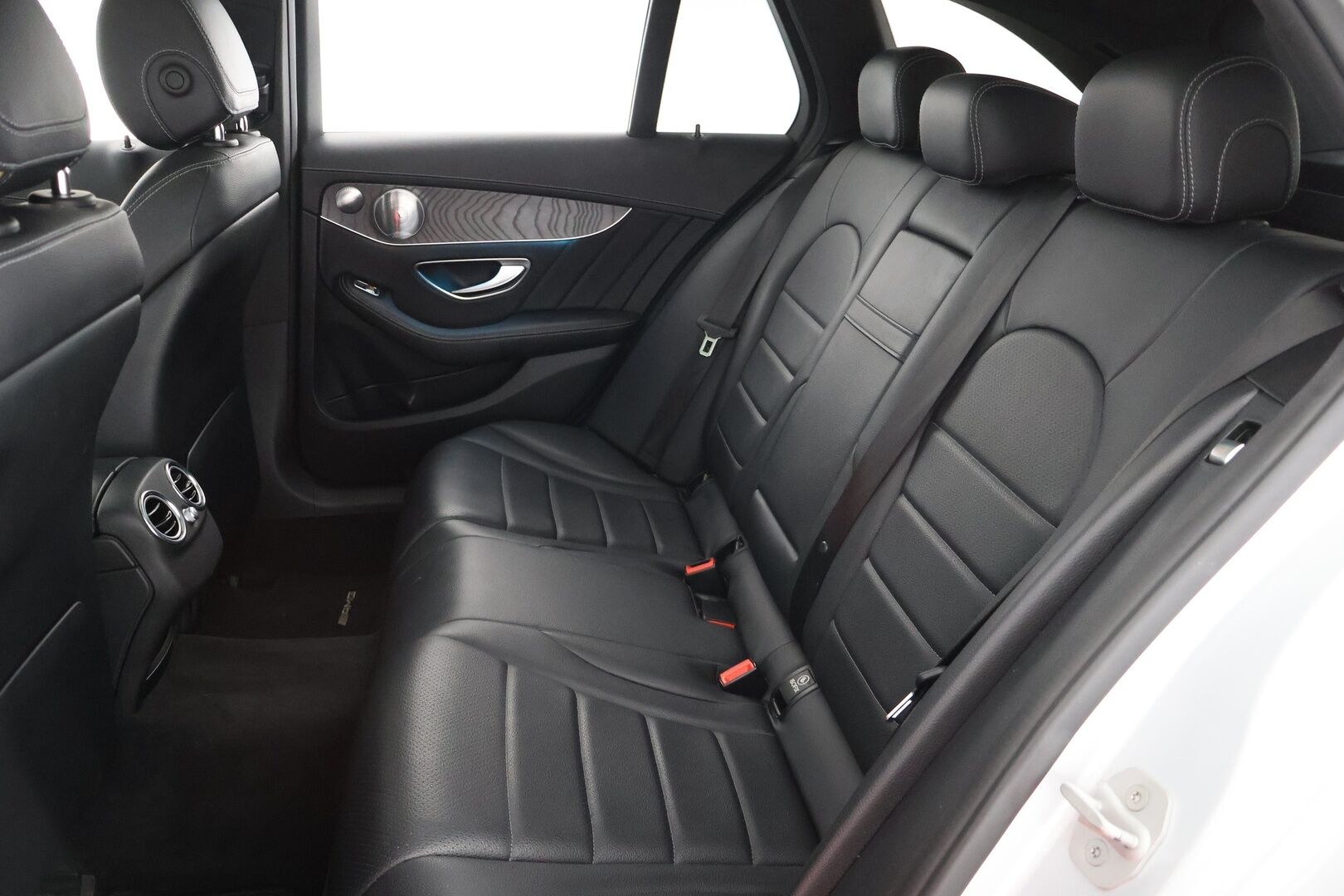 Mercedes-Benz C 2016 220 d T 4Matic A Business AMG - Distronic + | HUD | Burmester | 360-kamera | Muistipenkit | Night-paketti | Panorama | AMG sisä -ja ulkopaketti!