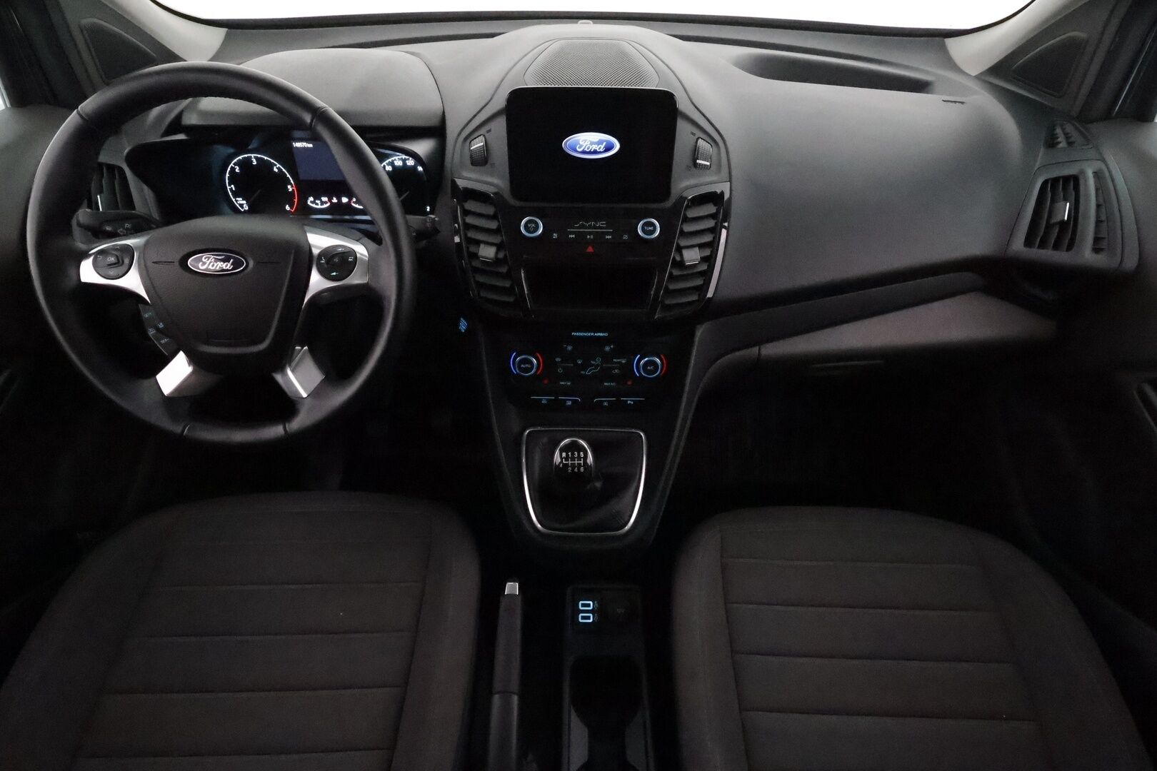 Ford Grand Tourneo Connect 2021 1,5 TDCi 120 hv M6 Titanium 7-Paik **Webasto / Xenon / P.kamera / Kaistavahti / Vakkari / Katveavustin / Keyless** - 1-om Suomi-auto / Kahdet Renkaat