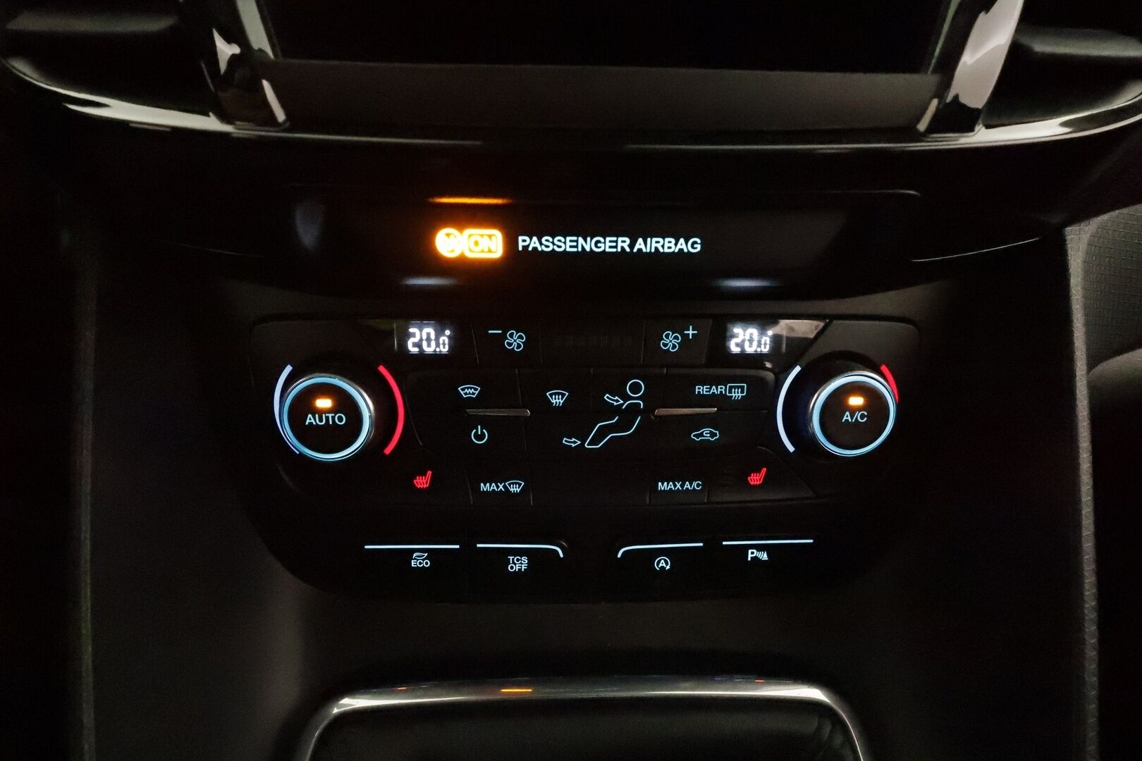 Ford Grand Tourneo Connect 2021 1,5 TDCi 120 hv M6 Titanium 7-Paik **Webasto / Xenon / P.kamera / Kaistavahti / Vakkari / Katveavustin / Keyless** - 1-om Suomi-auto / Kahdet Renkaat