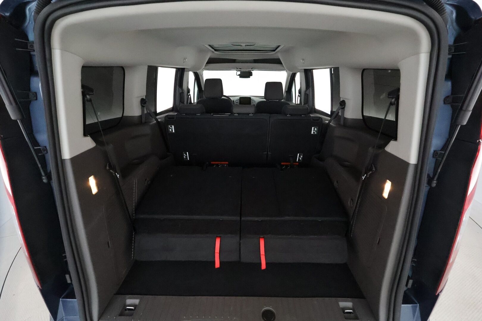 Ford Grand Tourneo Connect 2021 1,5 TDCi 120 hv M6 Titanium 7-Paik **Webasto / Xenon / P.kamera / Kaistavahti / Vakkari / Katveavustin / Keyless** - 1-om Suomi-auto / Kahdet Renkaat