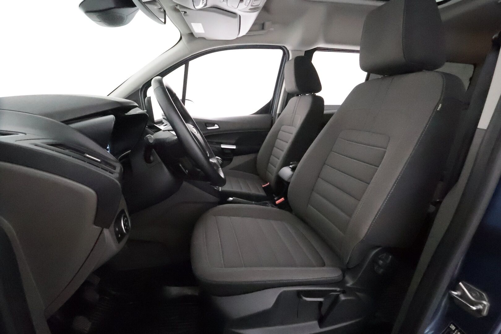 Ford Grand Tourneo Connect 2021 1,5 TDCi 120 hv M6 Titanium 7-Paik **Webasto / Xenon / P.kamera / Kaistavahti / Vakkari / Katveavustin / Keyless** - 1-om Suomi-auto / Kahdet Renkaat