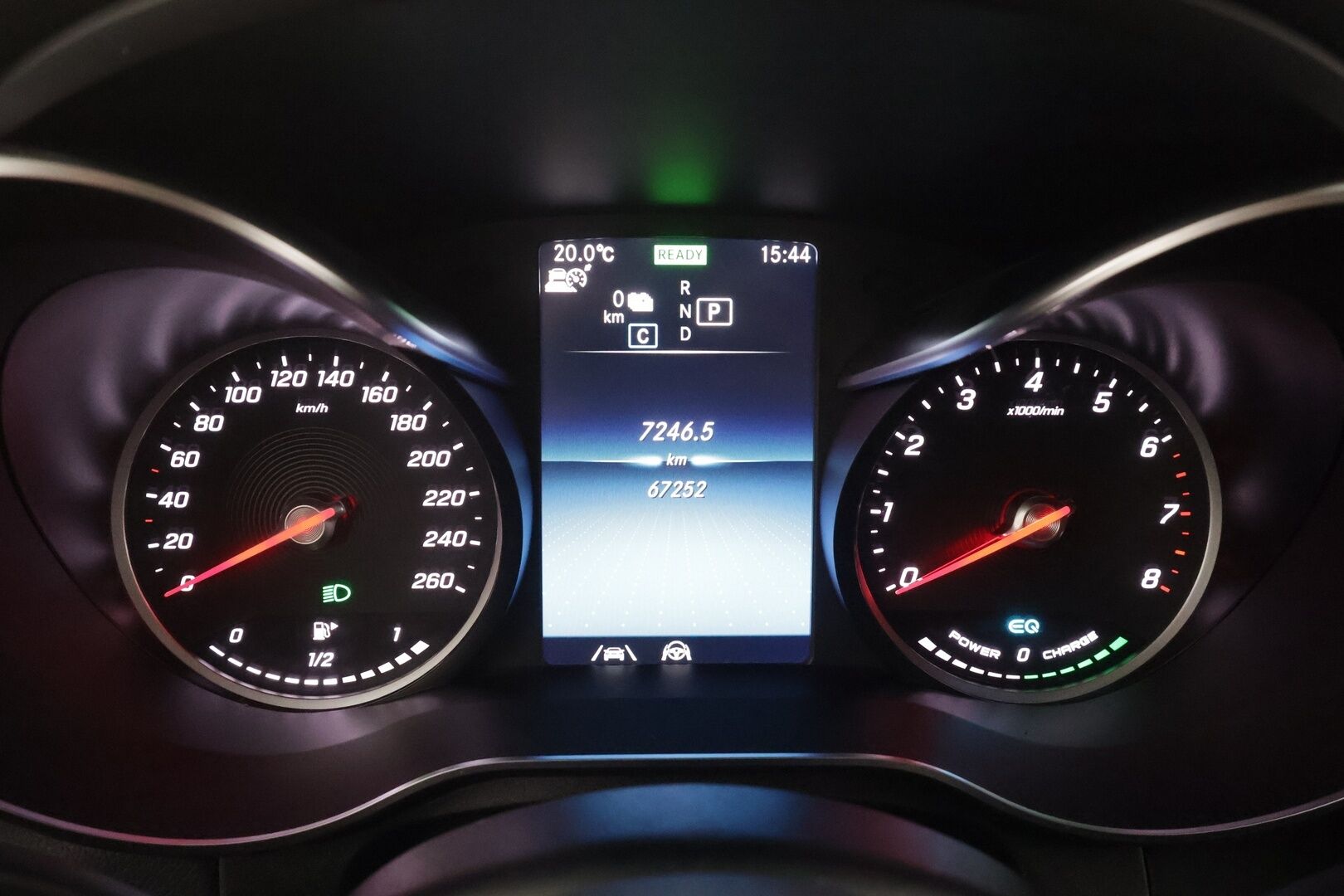 Mercedes-Benz GLC 2021 300 e 4MATIC A Business EQ Power - | Distronic | LED-High Performance | P.Kamera | Sporttipenkit | Kaistavahti | Navi | Katveavustin | 1-om Suomi-auto | 2x Latauskaapelit | Kahdet renkaat | 