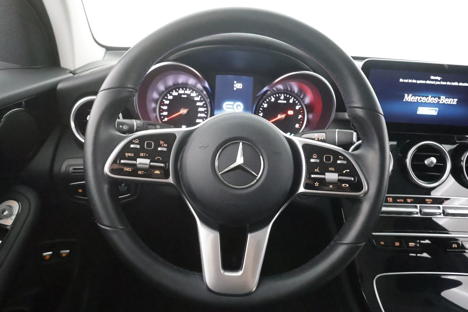 Mercedes-Benz GLC 2021 300 e 4MATIC A Business EQ Power - | Distronic | LED-High Performance | P.Kamera | Sporttipenkit | Kaistavahti | Navi | Katveavustin | 1-om Suomi-auto | 2x Latauskaapelit | Kahdet renkaat | 