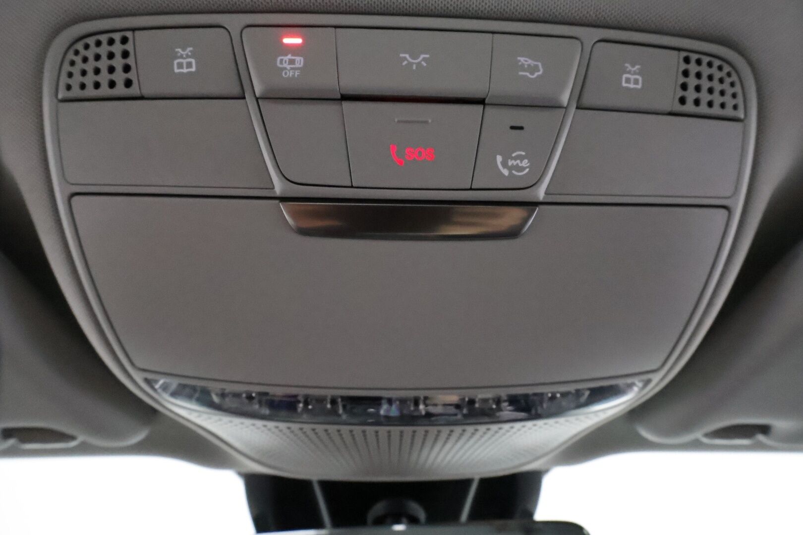 Mercedes-Benz E 2021 300 e 4MATIC A Business Avantgarde EQ Power **Facelift / Widescreen / Multibeam / 360 kamera / Sporttipenkit / Keyless - 1 om Suomi auto / Kahdet renkaat aluvanteilla