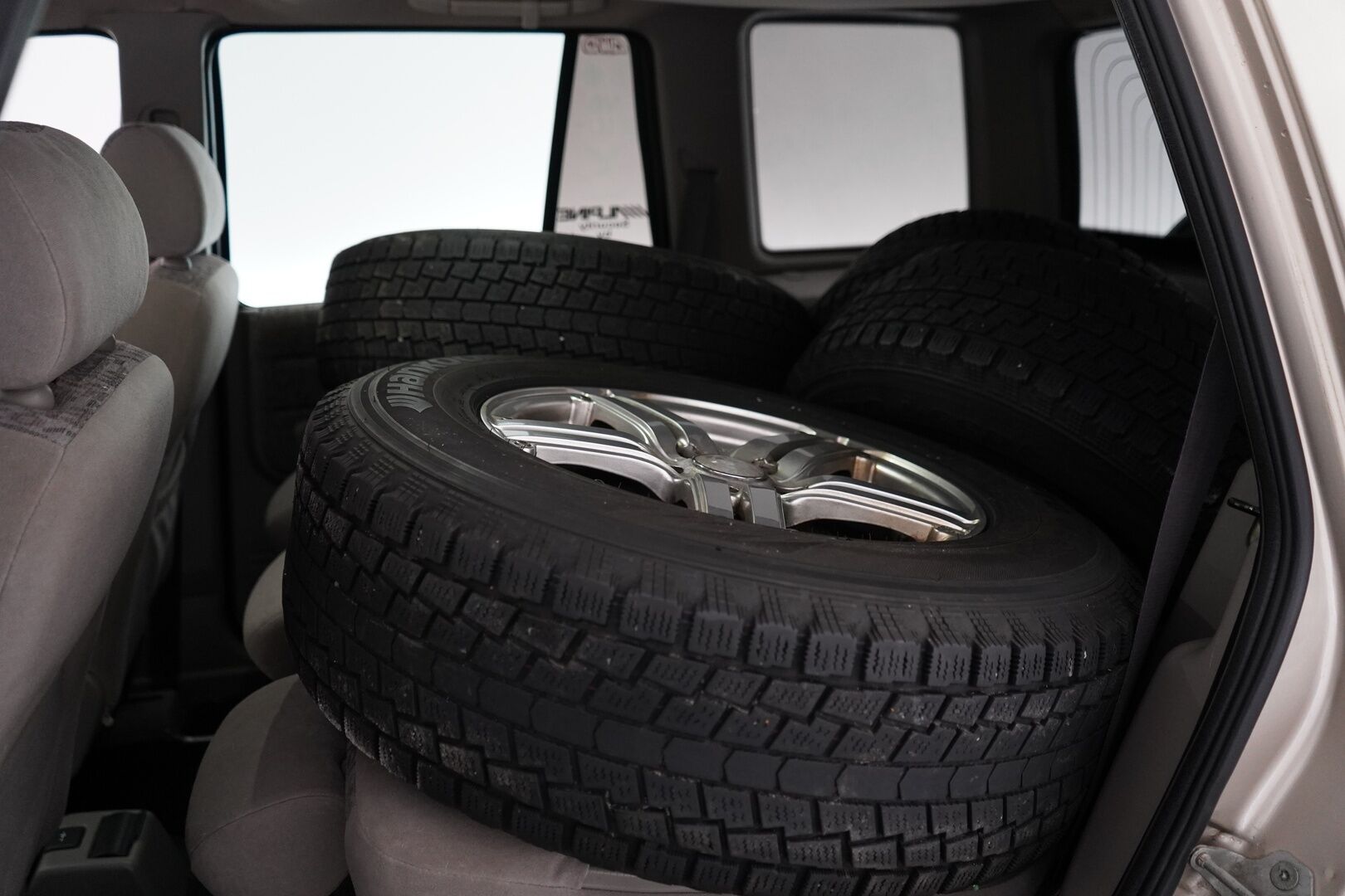 Land Rover Freelander 1998 YritysOutlet - Myydään vain yrityksille - Kahdet renkaat / Särmä huoltohistoria / Neliveto