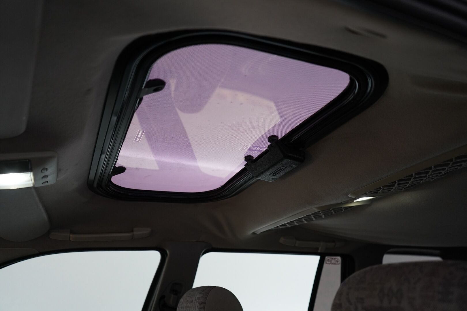 Land Rover Freelander 1998 YritysOutlet - Myydään vain yrityksille - Kahdet renkaat / Särmä huoltohistoria / Neliveto