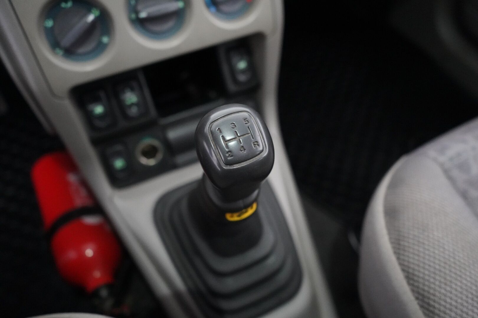 Land Rover Freelander 1998 YritysOutlet - Myydään vain yrityksille - Kahdet renkaat / Särmä huoltohistoria / Neliveto