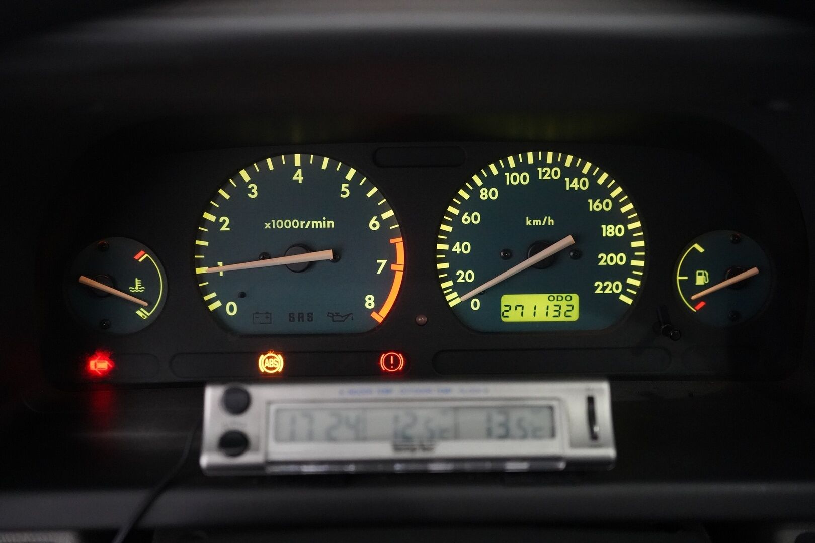 Land Rover Freelander 1998 YritysOutlet - Myydään vain yrityksille - Kahdet renkaat / Särmä huoltohistoria / Neliveto