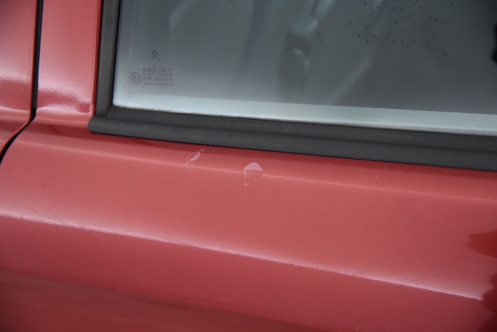 Citroen XSARA PICASSO 2003 4D Picasso 2.0 16v / Lohkolämmitin / Ruostevauriot korjattu! / 2x Renkaat / - YritysOutlet - Myydään vain yrityksille - Siisti ikäisekseen!