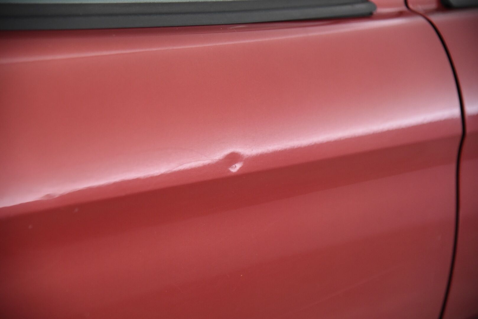 Citroen XSARA PICASSO 2003 4D Picasso 2.0 16v / Lohkolämmitin / Ruostevauriot korjattu! / 2x Renkaat / - YritysOutlet - Myydään vain yrityksille - Siisti ikäisekseen!