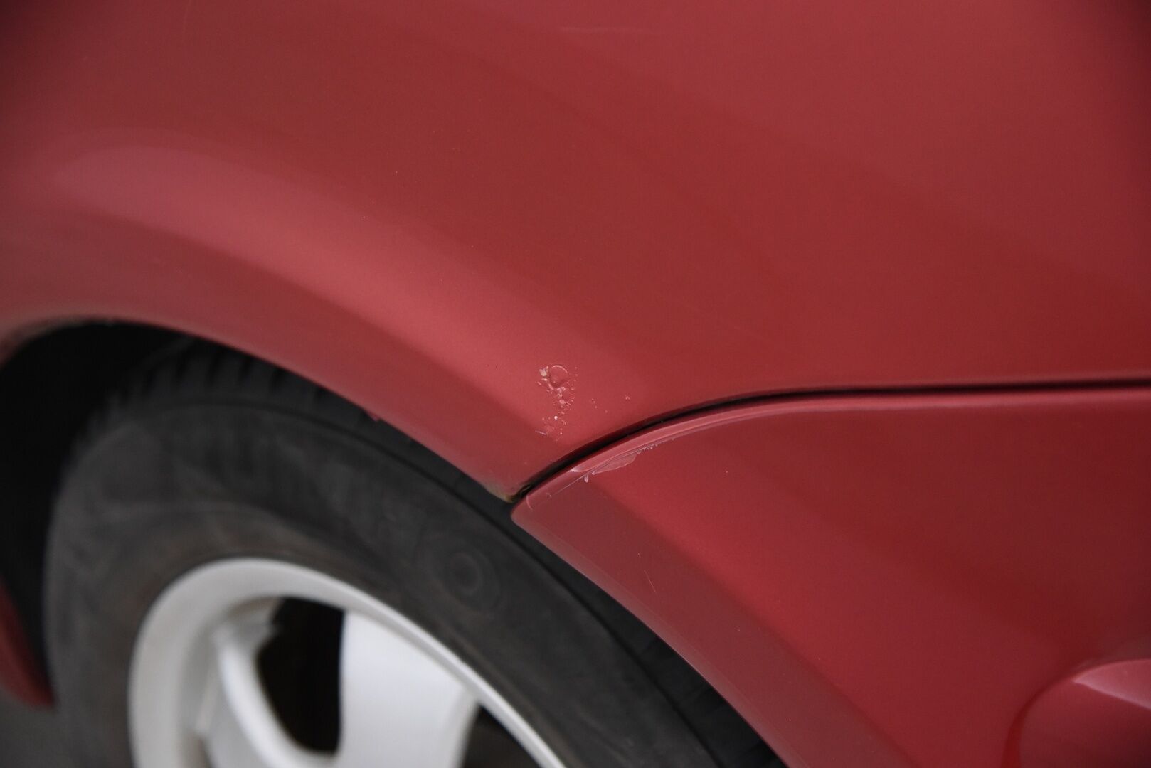 Citroen XSARA PICASSO 2003 4D Picasso 2.0 16v / Lohkolämmitin / Ruostevauriot korjattu! / 2x Renkaat / - YritysOutlet - Myydään vain yrityksille - Siisti ikäisekseen!