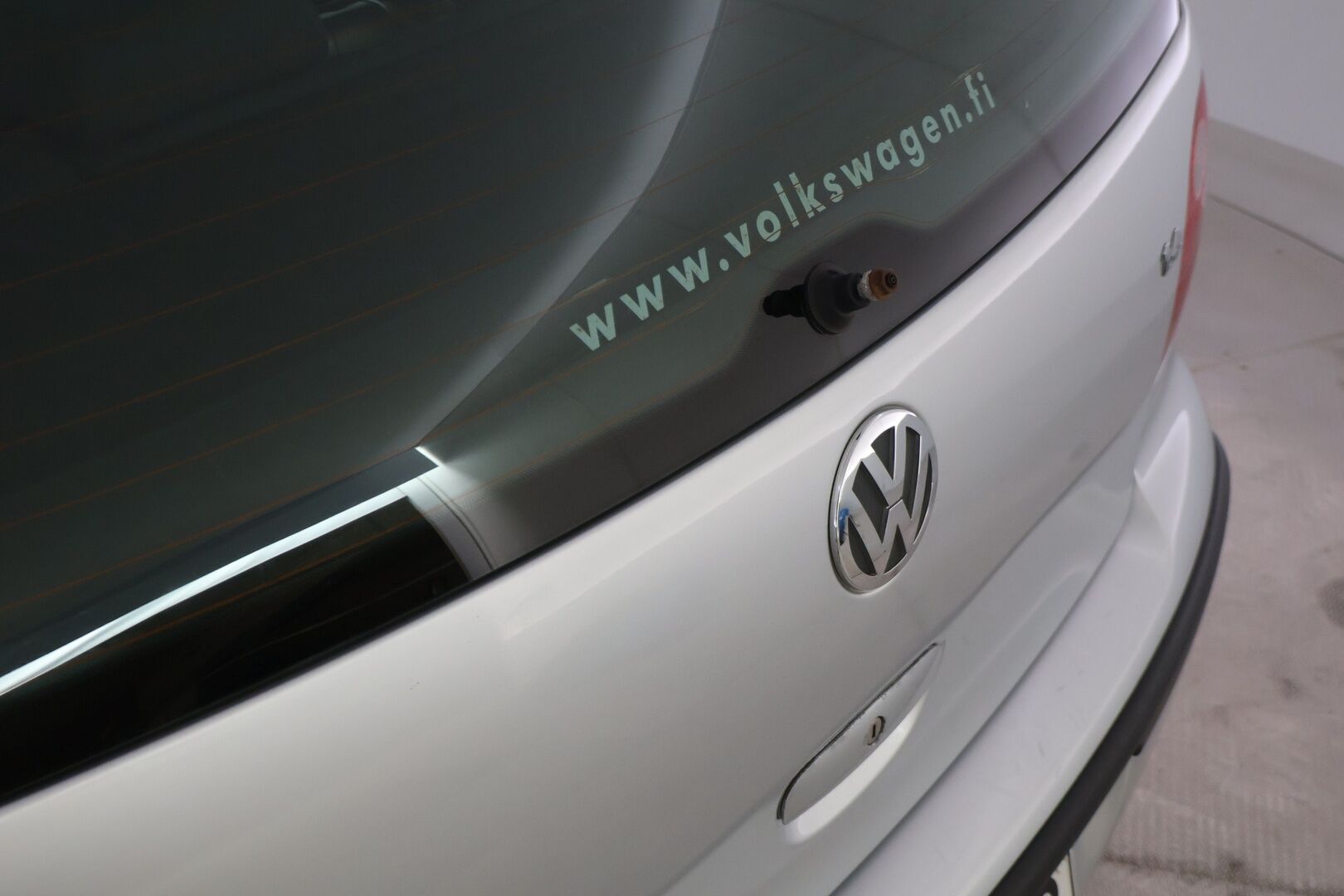 Volkswagen Polo 2004 4D Polo Hatchback *YritysOutlet - Myydään vain yrityksille* - Ryhdikäs käyttis | Suomi-auto | Bluetooth | Kahdet renkaat