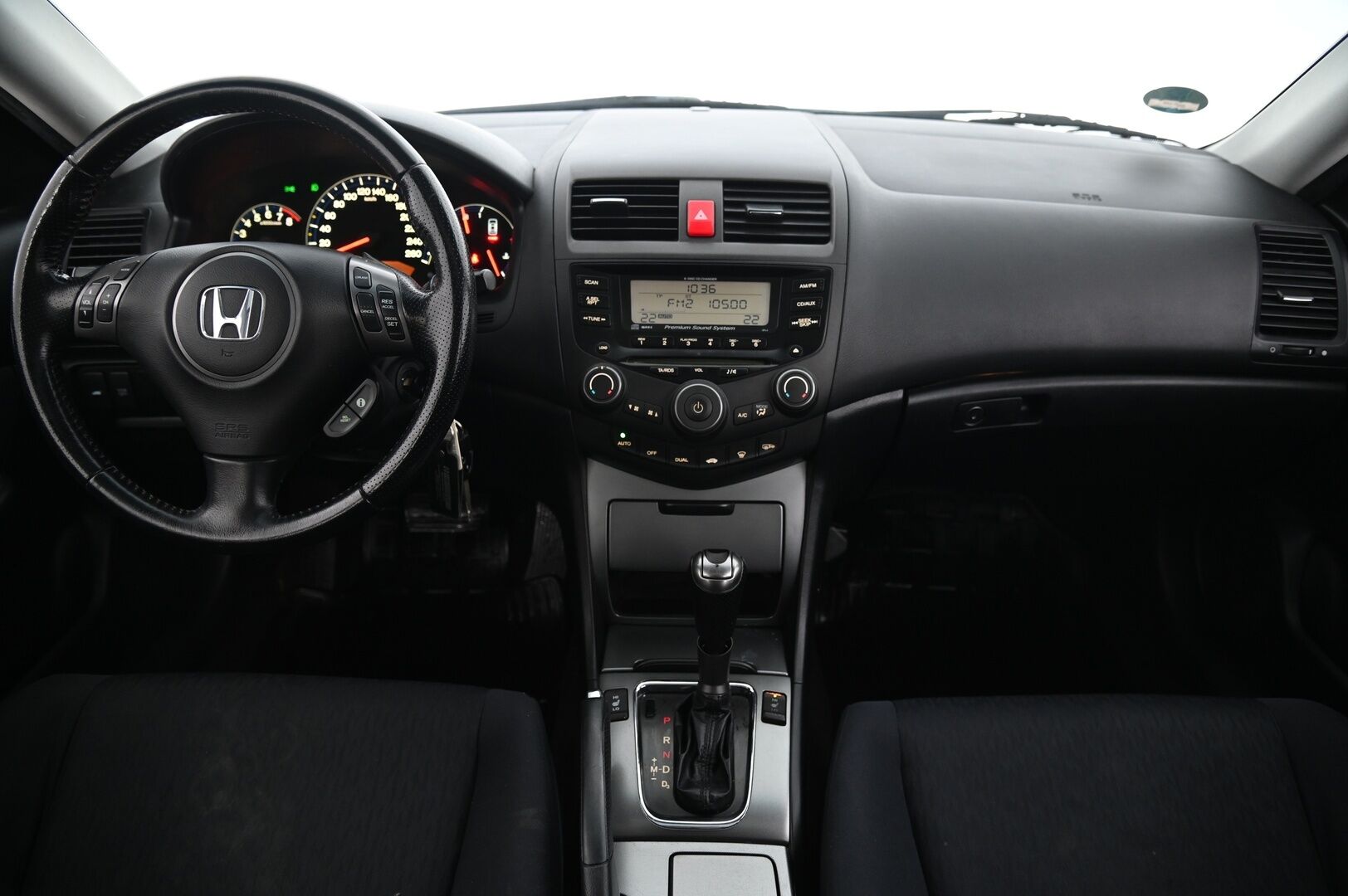 Honda Accord 2006 5D ACCORD TOURER EXE 2.4 AUTOMATIC 5D ACCORD TOURER EXE 2.4 AUTOMATIC **YritysOutlet - Myydään vain yrityksille* - Vakkari / Katsastettu 10/25 / S-lasit / Lohkolämmitin sisäpistokkeella