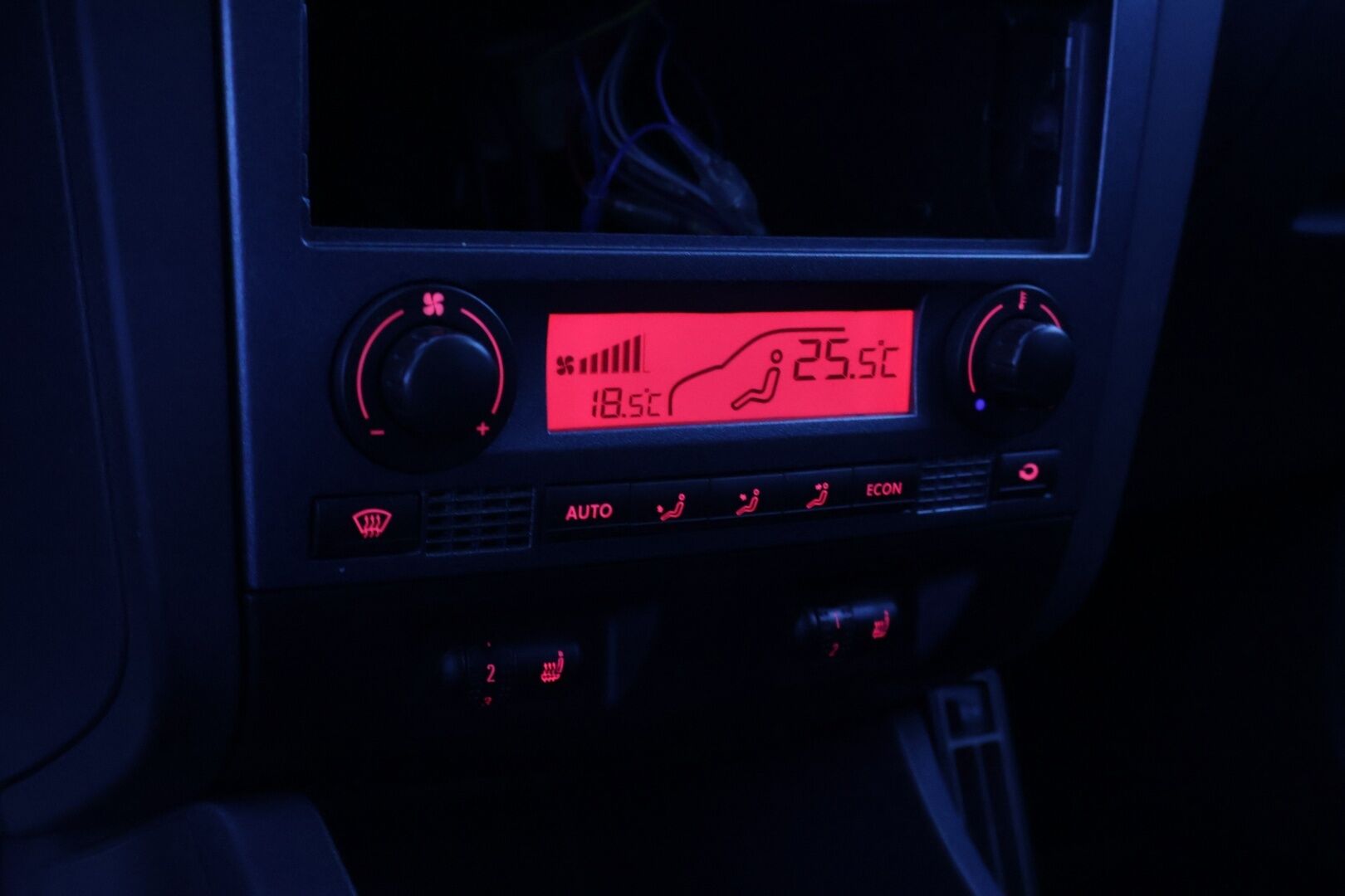 Seat Ibiza 2006 2D IBIZA HATCHBACK 1.4 YritysOutlet - Myydään vain yrityksille - Juuri leimattu! 