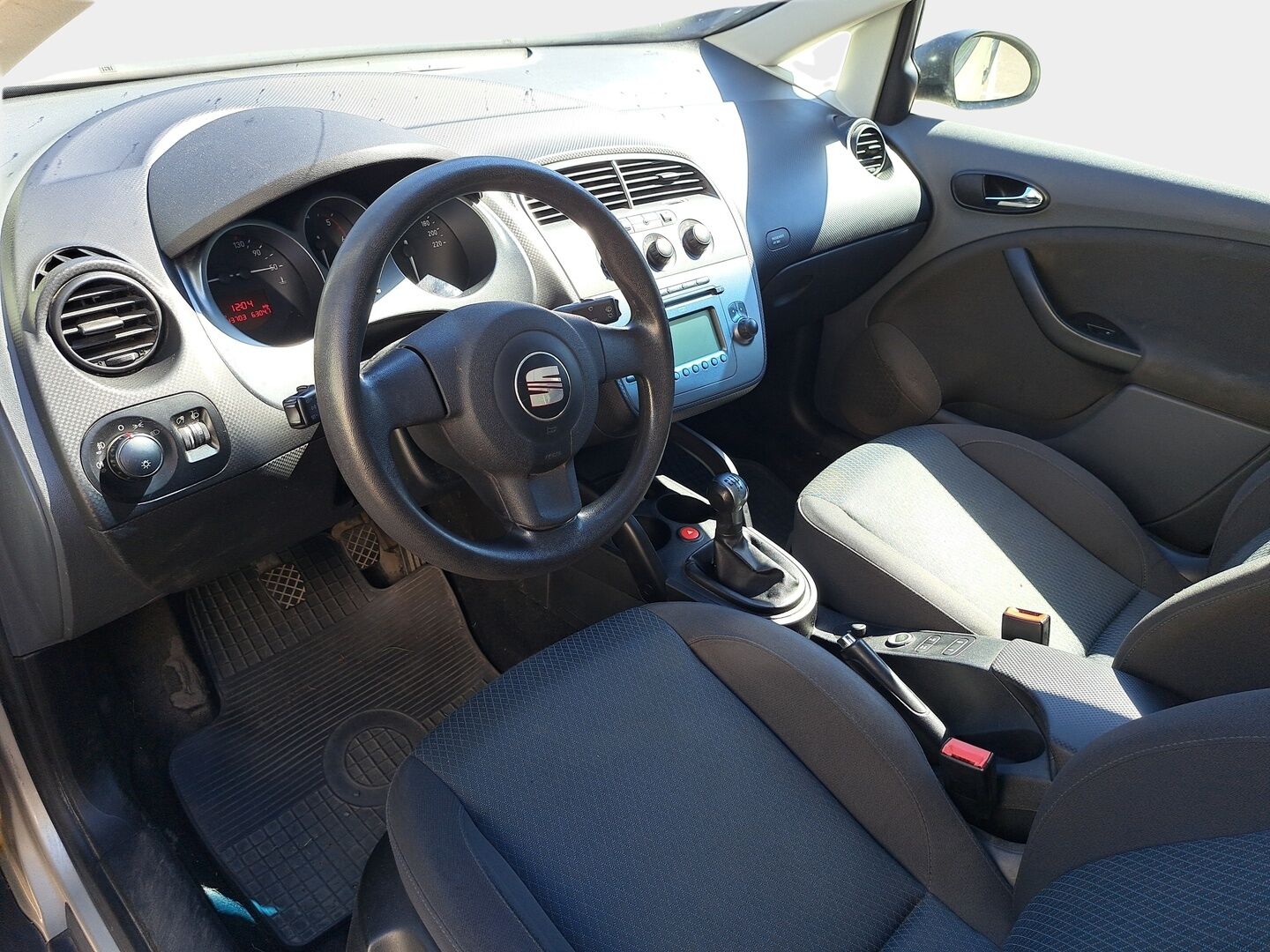 Seat Altea XL 2007 4D ALTEA XL MPV 1.9TDI-5P/258 - | Tämä auto myydään YritysOutlet -valikoimasta vain yritykselle | Lohkolämmitin | Ilmastointi | 2x Renkaat | Hyvä kunto! | Vuosi leimaa jäljellä! | Jakohihna vaihdettu 330tkm kohdalla! | 