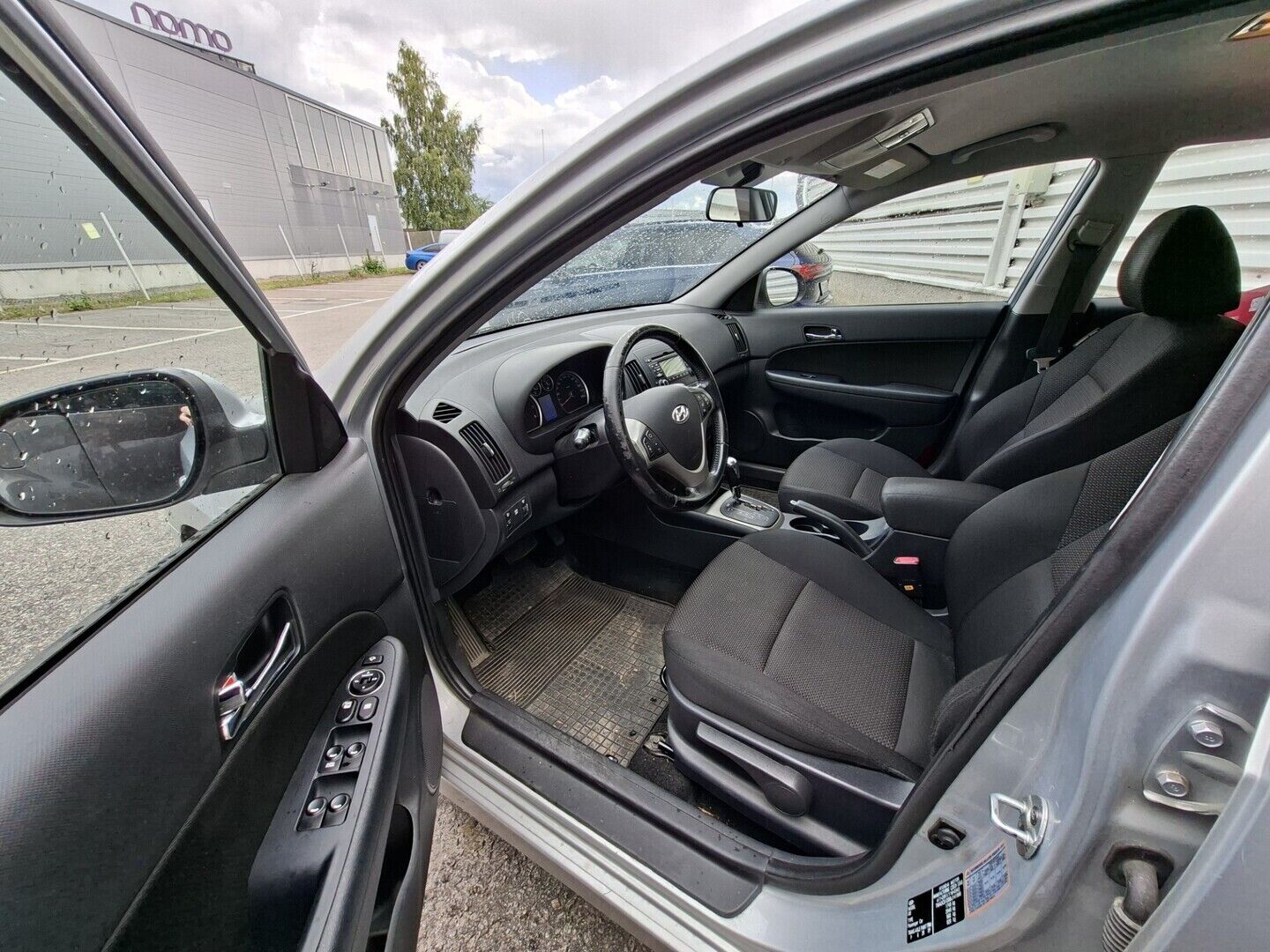 Hyundai i30 2011 5d 1,6 CVVT 4AT Comfort - Suomiauto | Vakkari | Lohkolämmitin&Sisäpistoke | 2x renkaat | Juuri saapunut Tampereelle!