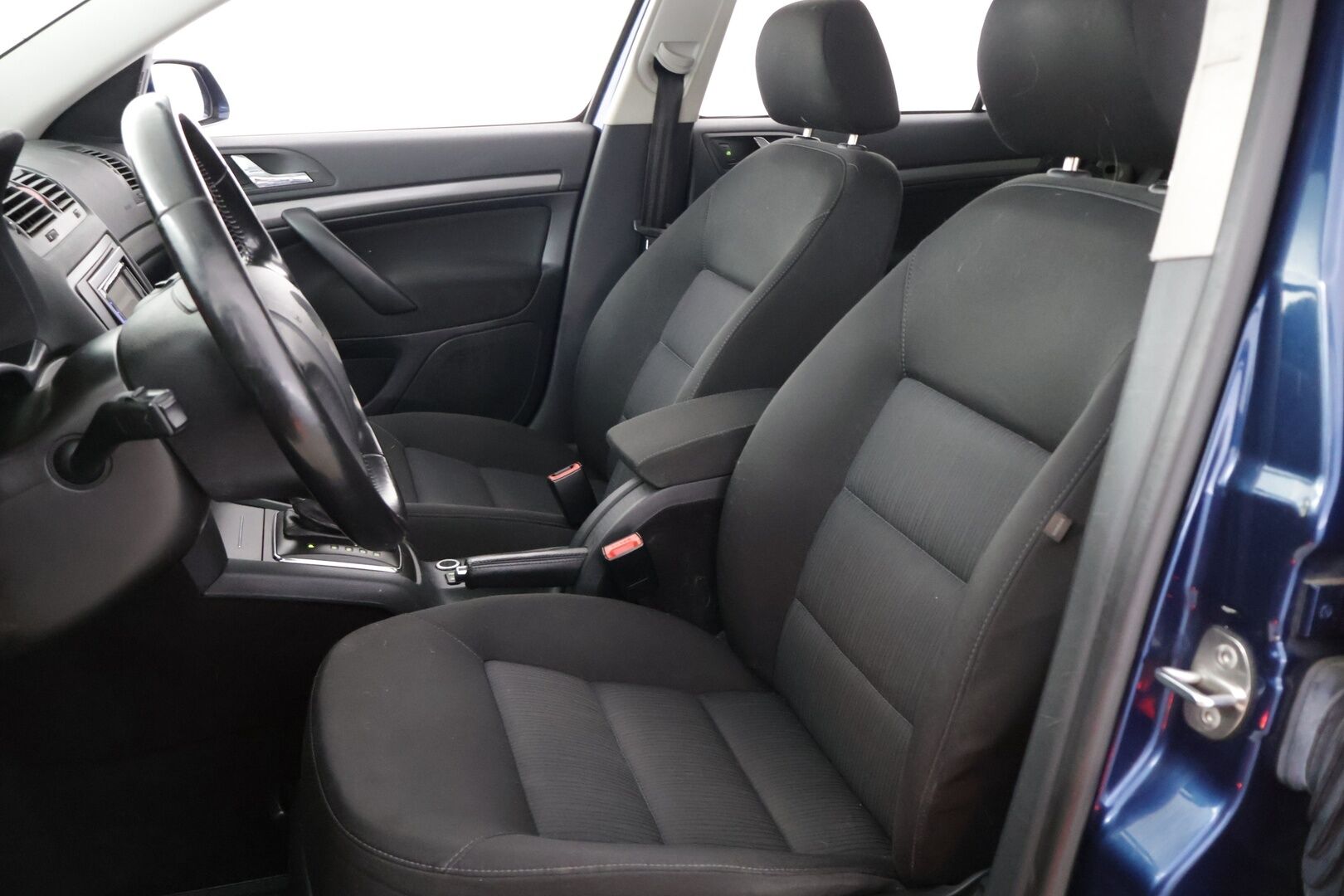 Skoda Octavia 2007 4D OCTAVIA COMBI 1.9TDI-77-AUTOMATIC YritysOutlet - Myydään vain yrityksille -  YritysOutlet - Myydään vain yrityksille | Suomi-auto | Huoltokirja | Vakkari | Xenon | Bluetooth | Vetokoukku |