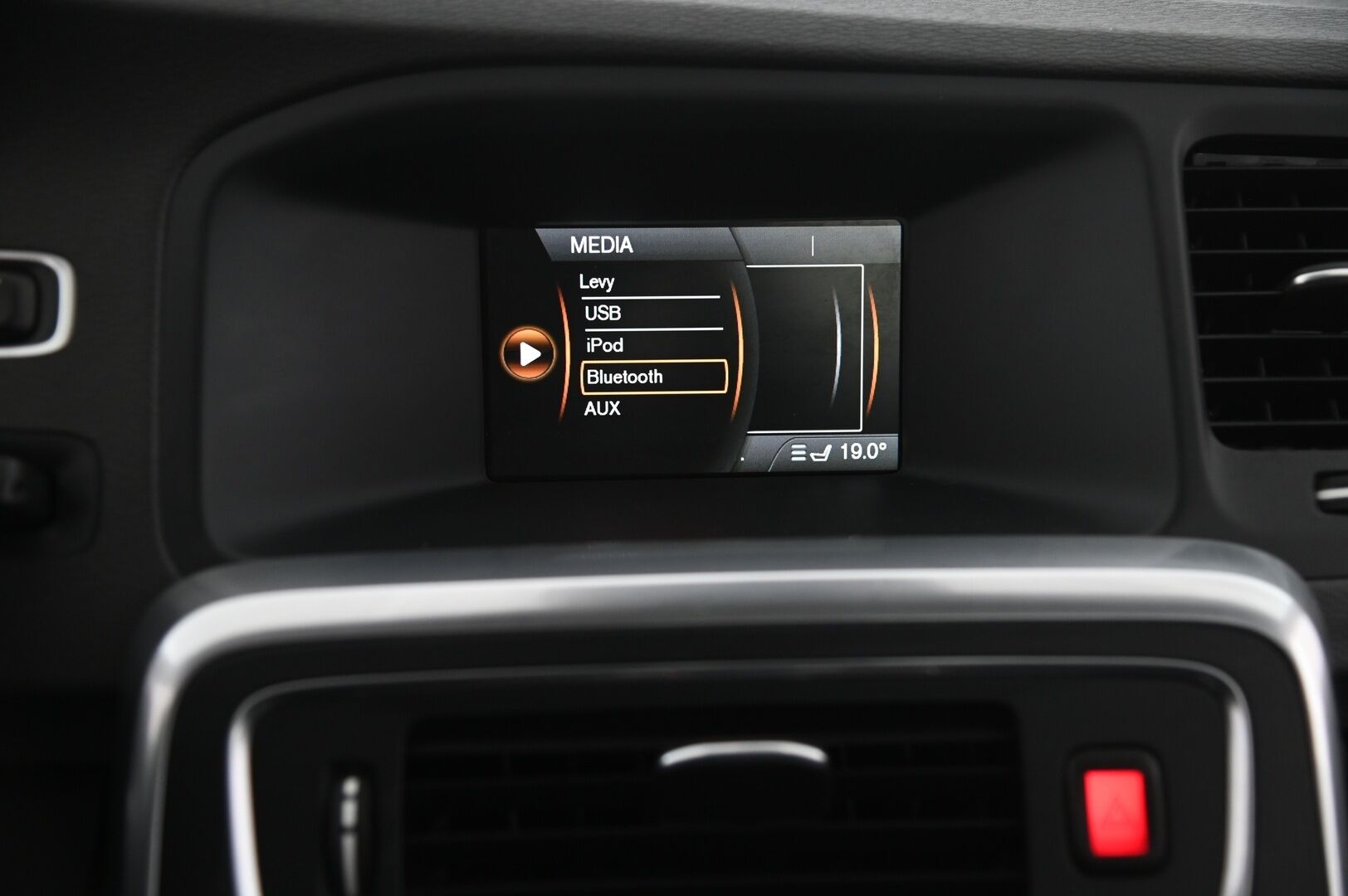 Volvo S60 2011 D3 Summum Business aut - *P.aine lisälämmitin / JUURI HUOLLETTU / Nahat / Kuskinpenkki muistilla / Xenon / Vakkari*