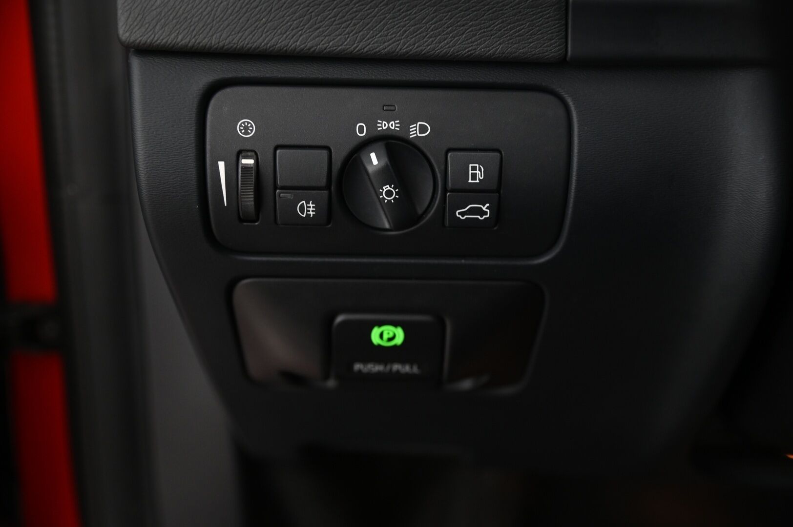 Volvo S60 2011 D3 Summum Business aut - *P.aine lisälämmitin / JUURI HUOLLETTU / Nahat / Kuskinpenkki muistilla / Xenon / Vakkari*