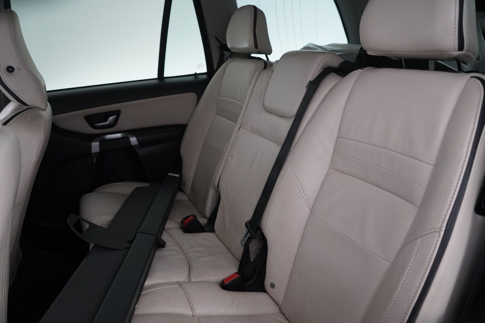 Volvo XC90 2011 D5 AWD R-Design aut * MYYDÄÄN HUUTOKAUPAT.COM* - Webasto / Vakkari / Koukku / Huollettu / Siisti / Kahdet renkaat