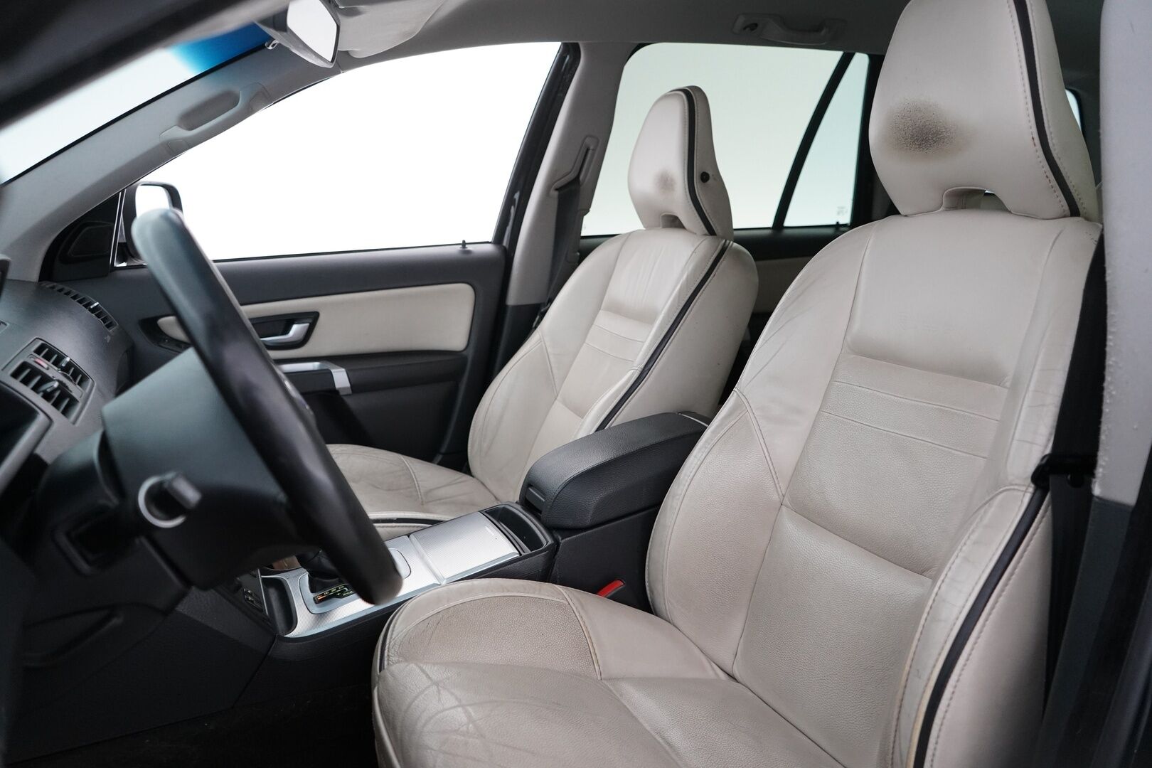 Volvo XC90 2011 D5 AWD R-Design aut * MYYDÄÄN HUUTOKAUPAT.COM* - Webasto / Vakkari / Koukku / Huollettu / Siisti / Kahdet renkaat