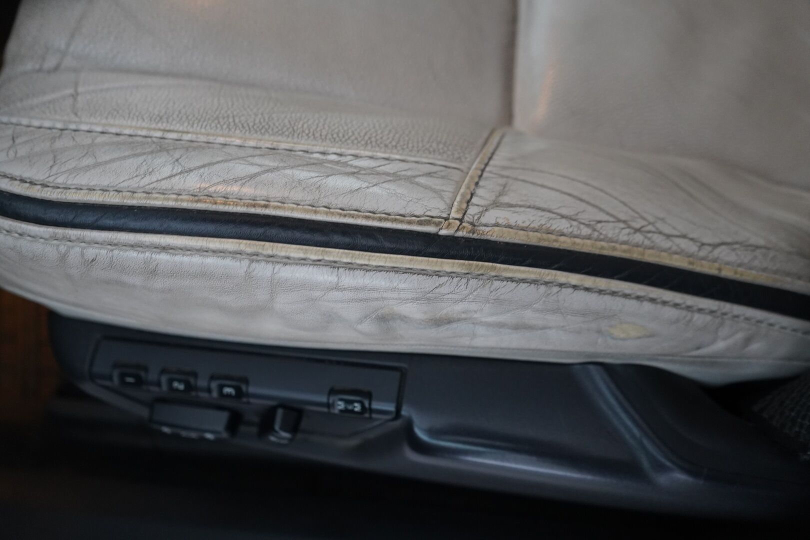 Volvo XC90 2011 D5 AWD R-Design aut * MYYDÄÄN HUUTOKAUPAT.COM* - Webasto / Vakkari / Koukku / Huollettu / Siisti / Kahdet renkaat