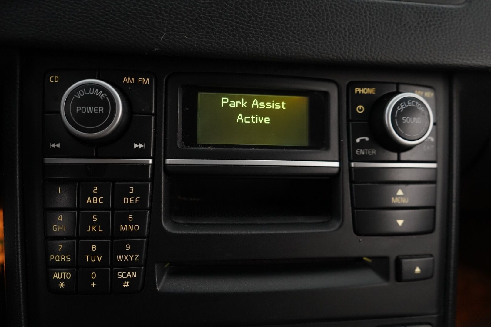 Volvo XC90 2011 D5 AWD R-Design aut * MYYDÄÄN HUUTOKAUPAT.COM* - Webasto / Vakkari / Koukku / Huollettu / Siisti / Kahdet renkaat