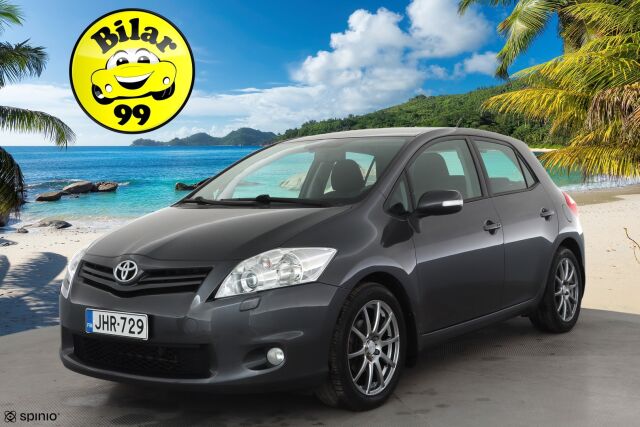 Toyota Auris 2011
