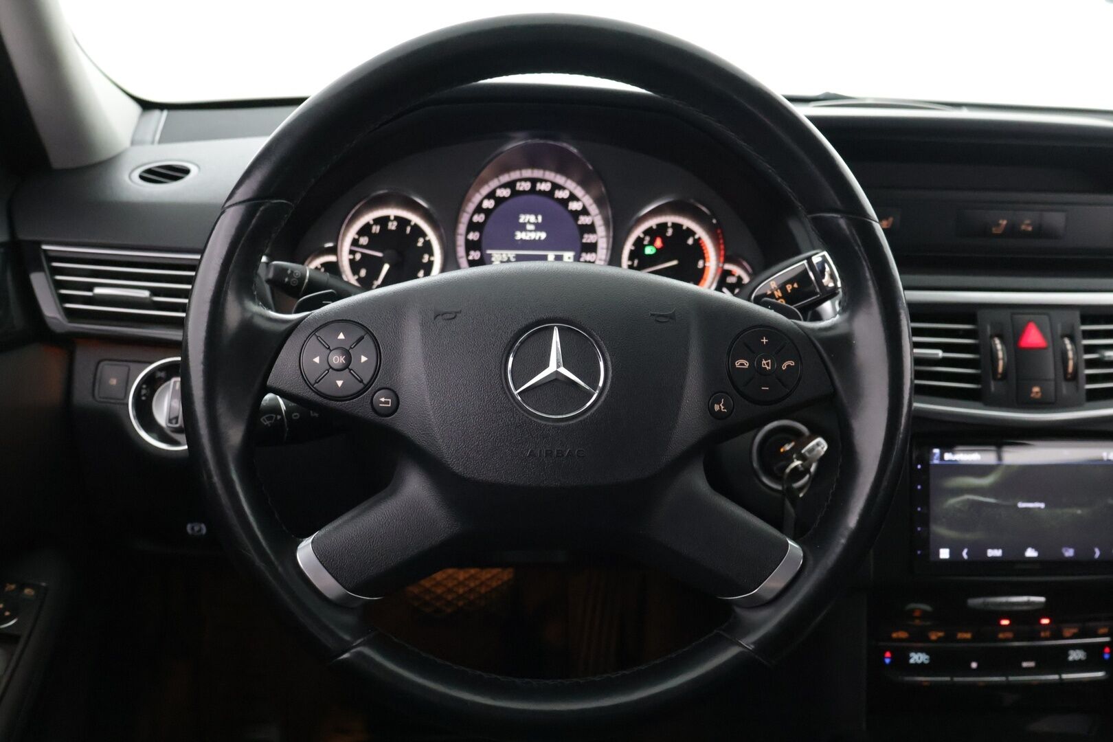 Mercedes-Benz E 2010 350 CDI BE T A *YritysOutlet - Myydään vain yrityksille* - Vakkari | P-Tutka | Xenon | Puolnahat | Sähkökontti | Penkinlämmittimet