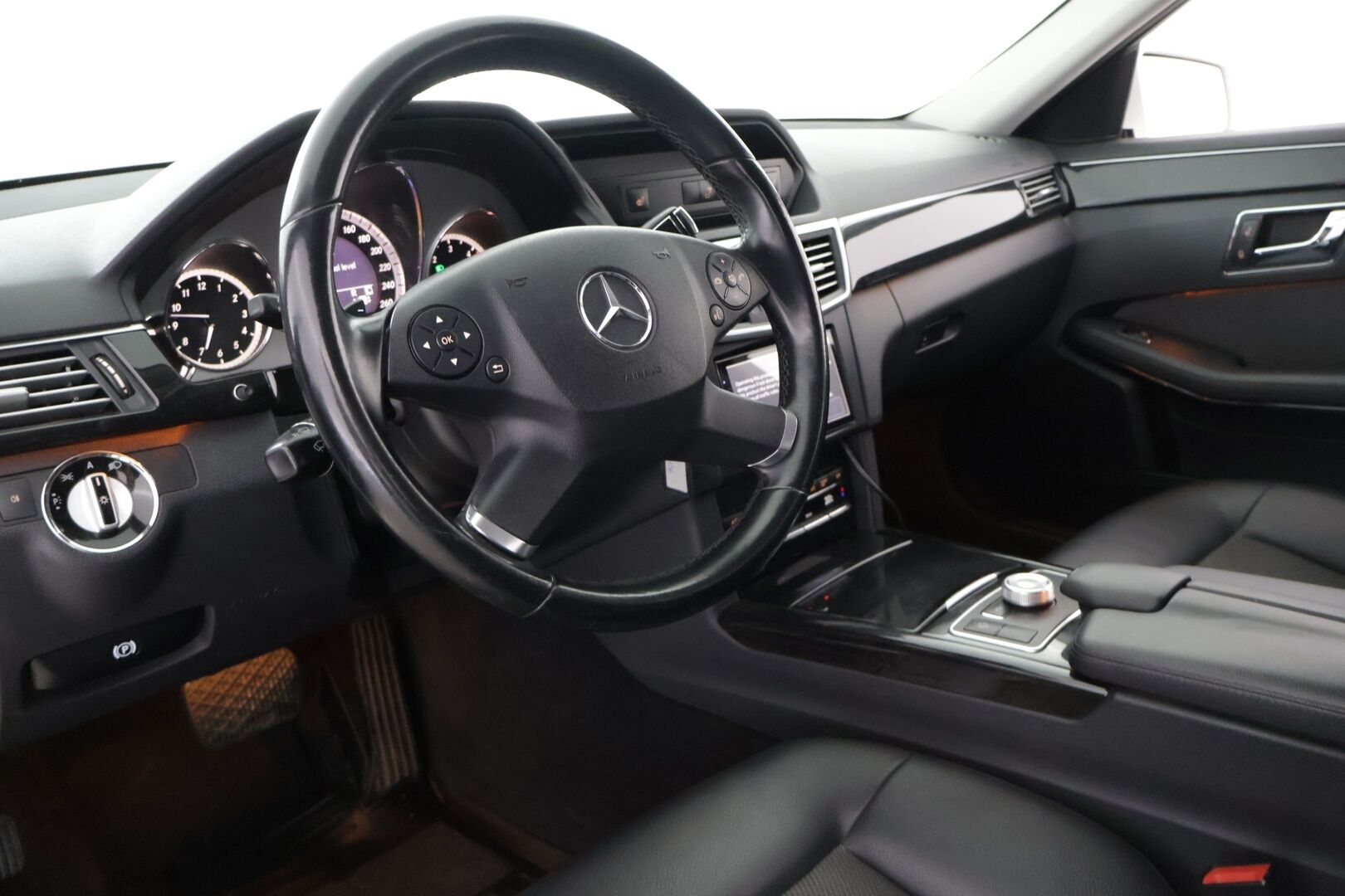 Mercedes-Benz E 2010 350 CDI BE T A *YritysOutlet - Myydään vain yrityksille* - Vakkari | P-Tutka | Xenon | Puolnahat | Sähkökontti | Penkinlämmittimet