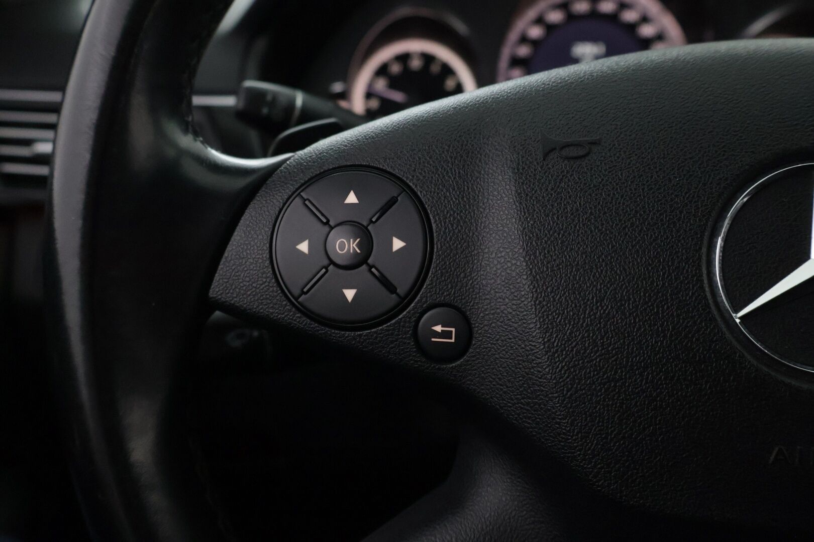 Mercedes-Benz E 2010 350 CDI BE T A *YritysOutlet - Myydään vain yrityksille* - Vakkari | P-Tutka | Xenon | Puolnahat | Sähkökontti | Penkinlämmittimet