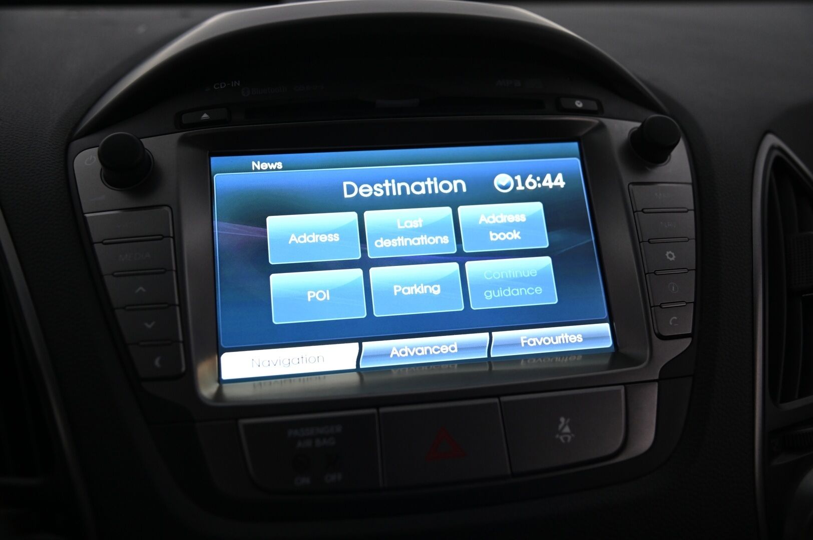 Hyundai ix35 2014 4WD 2,0 GDI 6AT Premium *Ratinlämmitin / Koukku/ Navi / Vakkari / Tutkat / Lohko / Xenon *