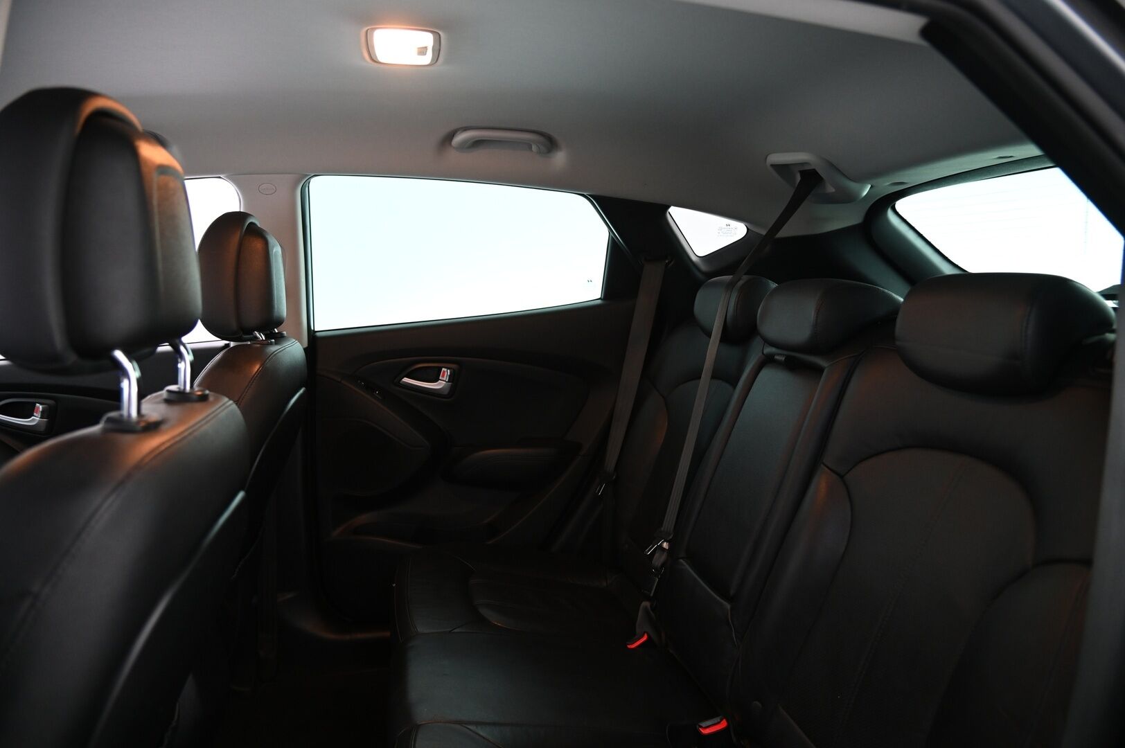 Hyundai ix35 2014 4WD 2,0 GDI 6AT Premium *Ratinlämmitin / Koukku/ Navi / Vakkari / Tutkat / Lohko / Xenon *