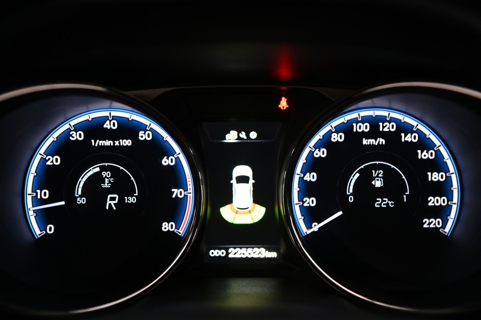 Hyundai ix35 2014 4WD 2,0 GDI 6AT Premium *Ratinlämmitin / Koukku/ Navi / Vakkari / Tutkat / Lohko / Xenon *