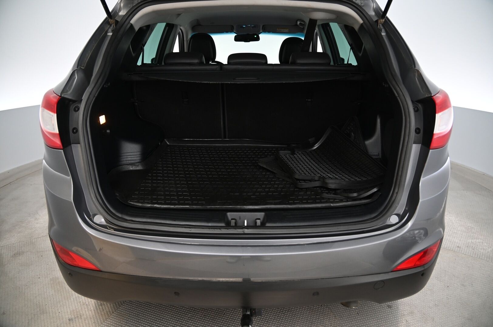 Hyundai ix35 2014 4WD 2,0 GDI 6AT Premium *Ratinlämmitin / Koukku/ Navi / Vakkari / Tutkat / Lohko / Xenon *
