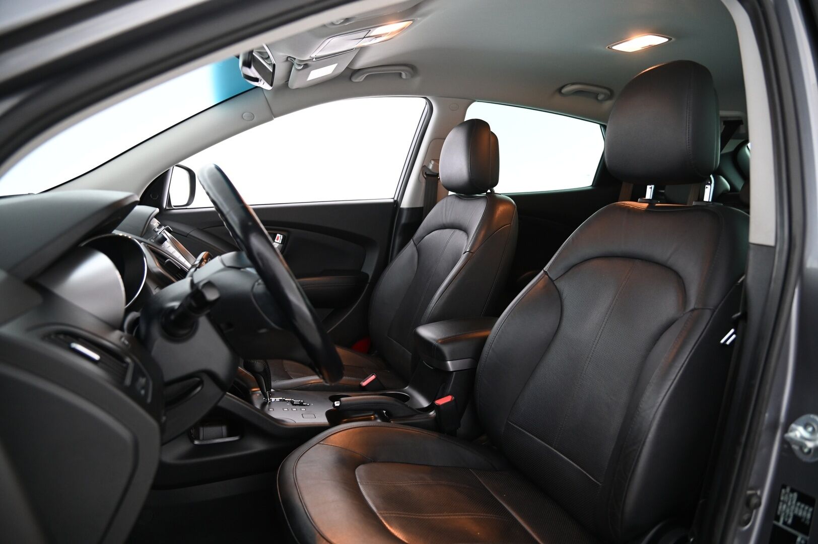 Hyundai ix35 2014 4WD 2,0 GDI 6AT Premium *Ratinlämmitin / Koukku/ Navi / Vakkari / Tutkat / Lohko / Xenon *