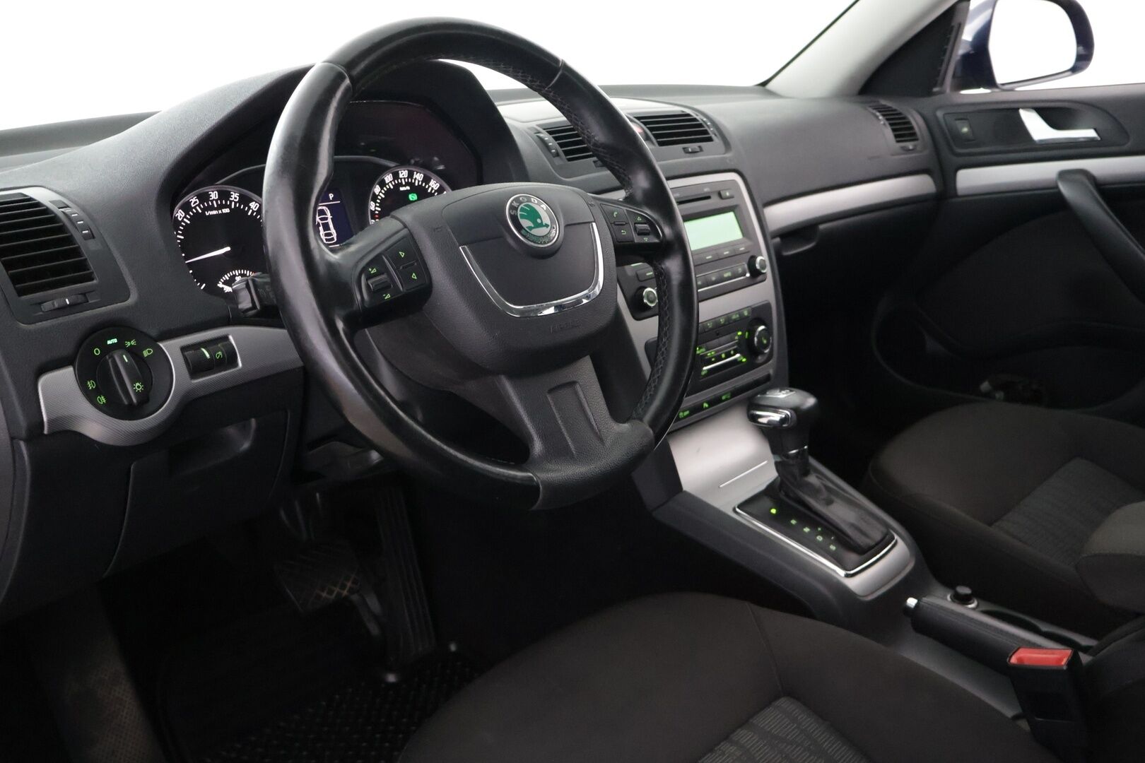 Skoda Octavia 2012 2,0 TDI 140 Elegance DSG Autom.** YritysOutlet - Myydään vain yrityksille - Juuri katsastettu | 2x hyvät renkaat Skodan vanteilla | Suomi-auto | Jakopää tehty 12/24