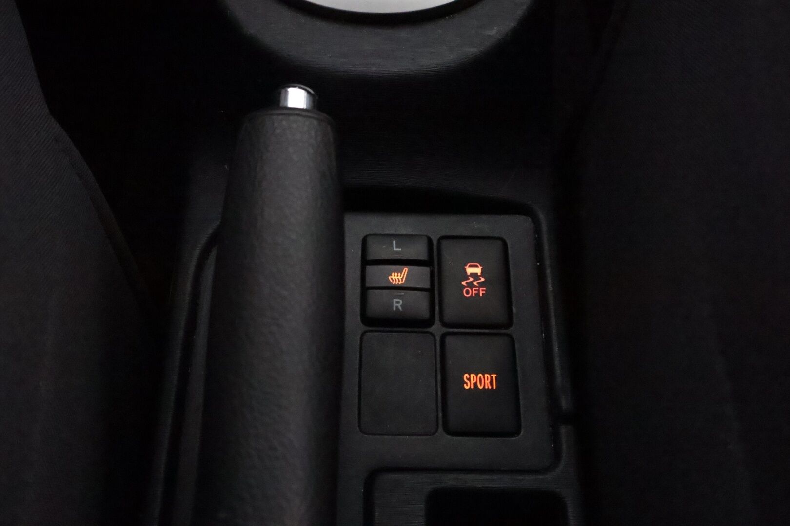 Toyota Yaris 2012 1,33 Dual VVT-i Linea Sol 5ov Multidrive S *Suomiauto / Peruutuskamera / Lohko&Sisä / Vakkari / Navi* - Metalliväri / Juuri saapunut Tampereelle!