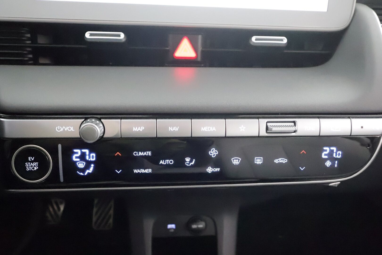 Hyundai IONIQ 5 2022 73 kWh 217 hv Premium * ACC / 360° / HUD / Bose / Relax-istuimet / ILP / Ilmastoidut nahat / KeylessGo / LED / Navi * - 1.Om Suomi-auto / Akku kuntotarkastettu SoH 97.7% / Kahdet renkaat aluvanteilla / Merkkihuollettu / Huippuvarusteet