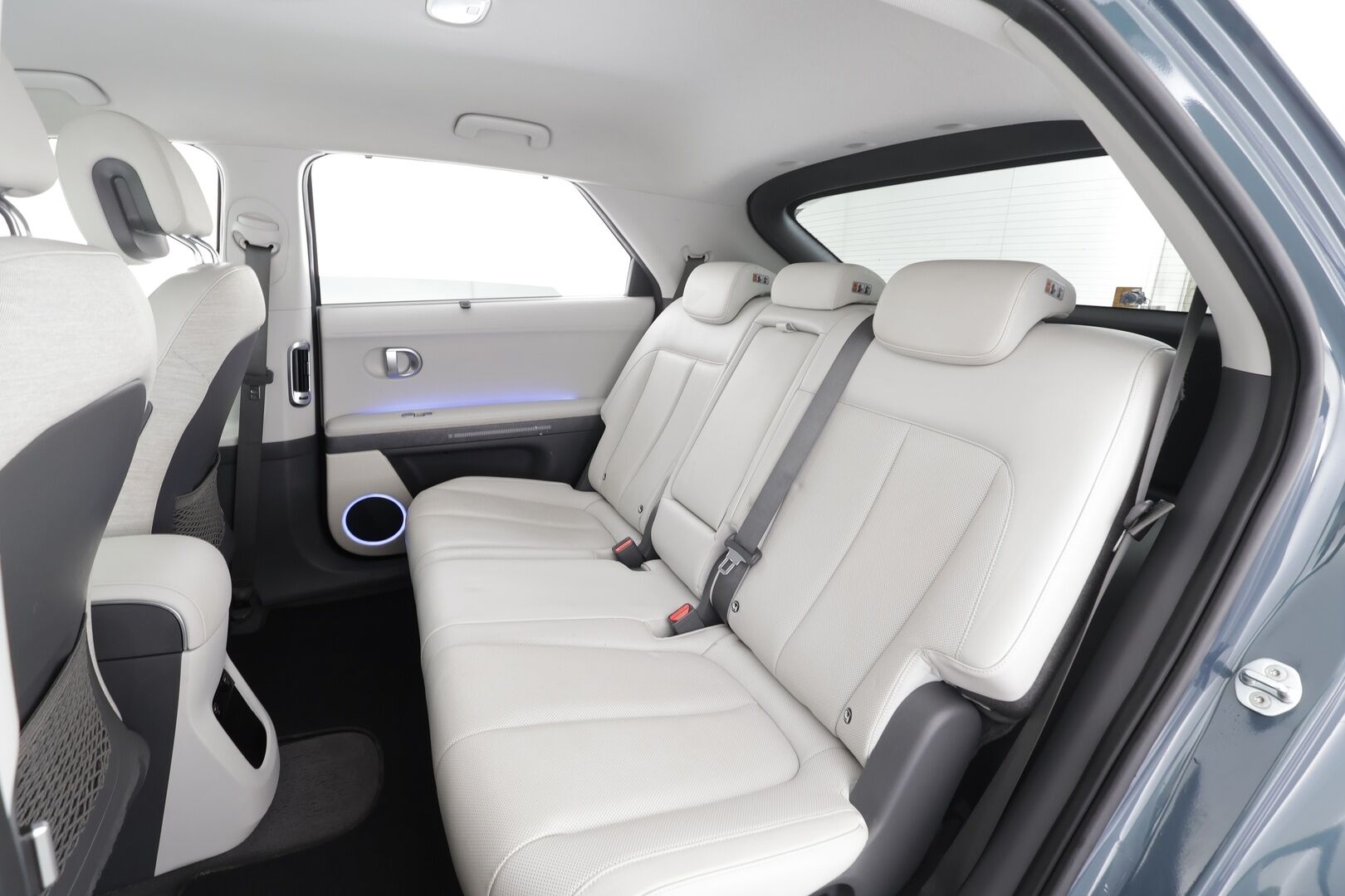 Hyundai IONIQ 5 2022 73 kWh 217 hv Premium * ACC / 360° / HUD / Bose / Relax-istuimet / ILP / Ilmastoidut nahat / KeylessGo / LED / Navi * - 1.Om Suomi-auto / Akku kuntotarkastettu SoH 97.7% / Kahdet renkaat aluvanteilla / Merkkihuollettu / Huippuvarusteet