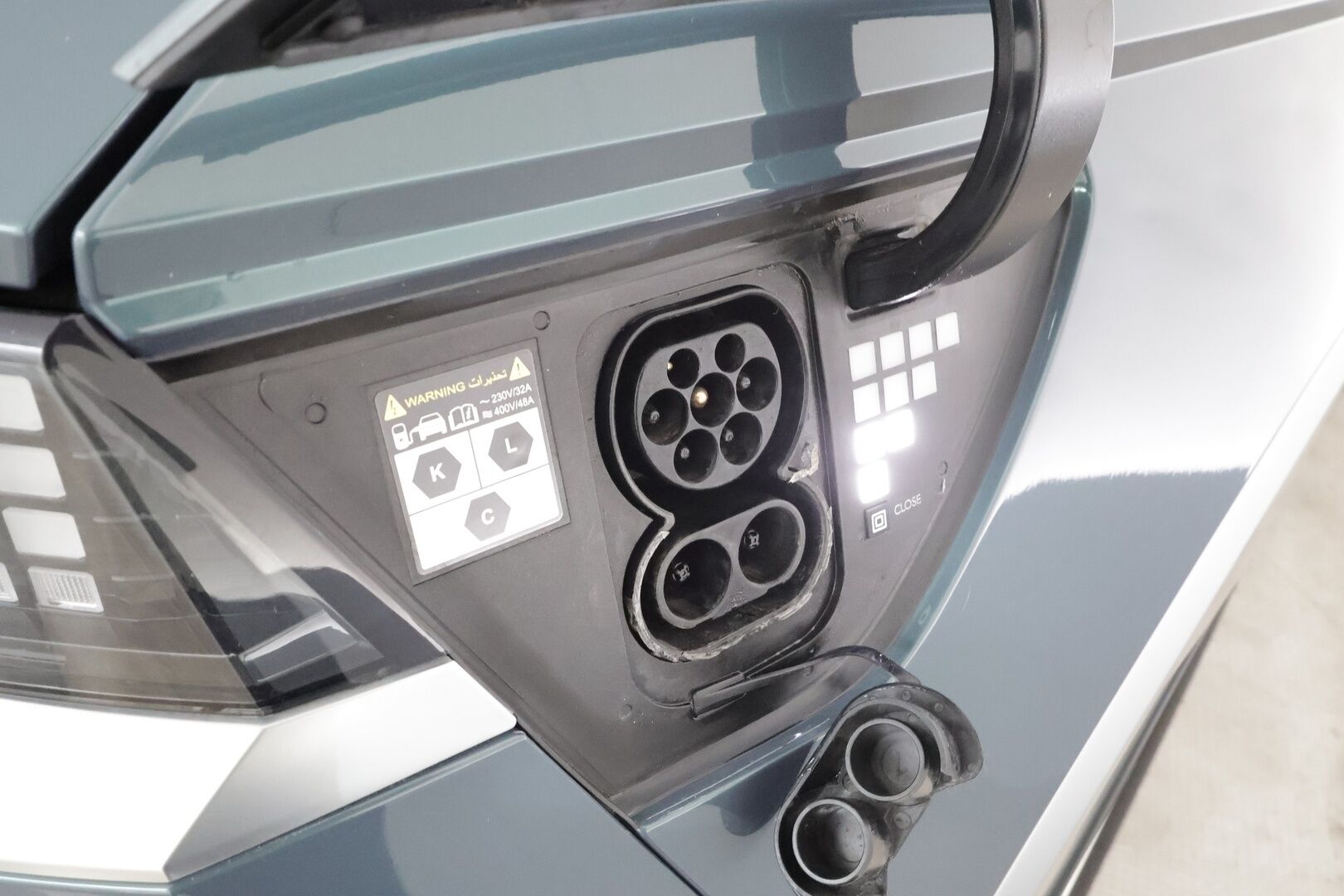 Hyundai IONIQ 5 2022 73 kWh 217 hv Premium * ACC / 360° / HUD / Bose / Relax-istuimet / ILP / Ilmastoidut nahat / KeylessGo / LED / Navi * - 1.Om Suomi-auto / Akku kuntotarkastettu SoH 97.7% / Kahdet renkaat aluvanteilla / Merkkihuollettu / Huippuvarusteet