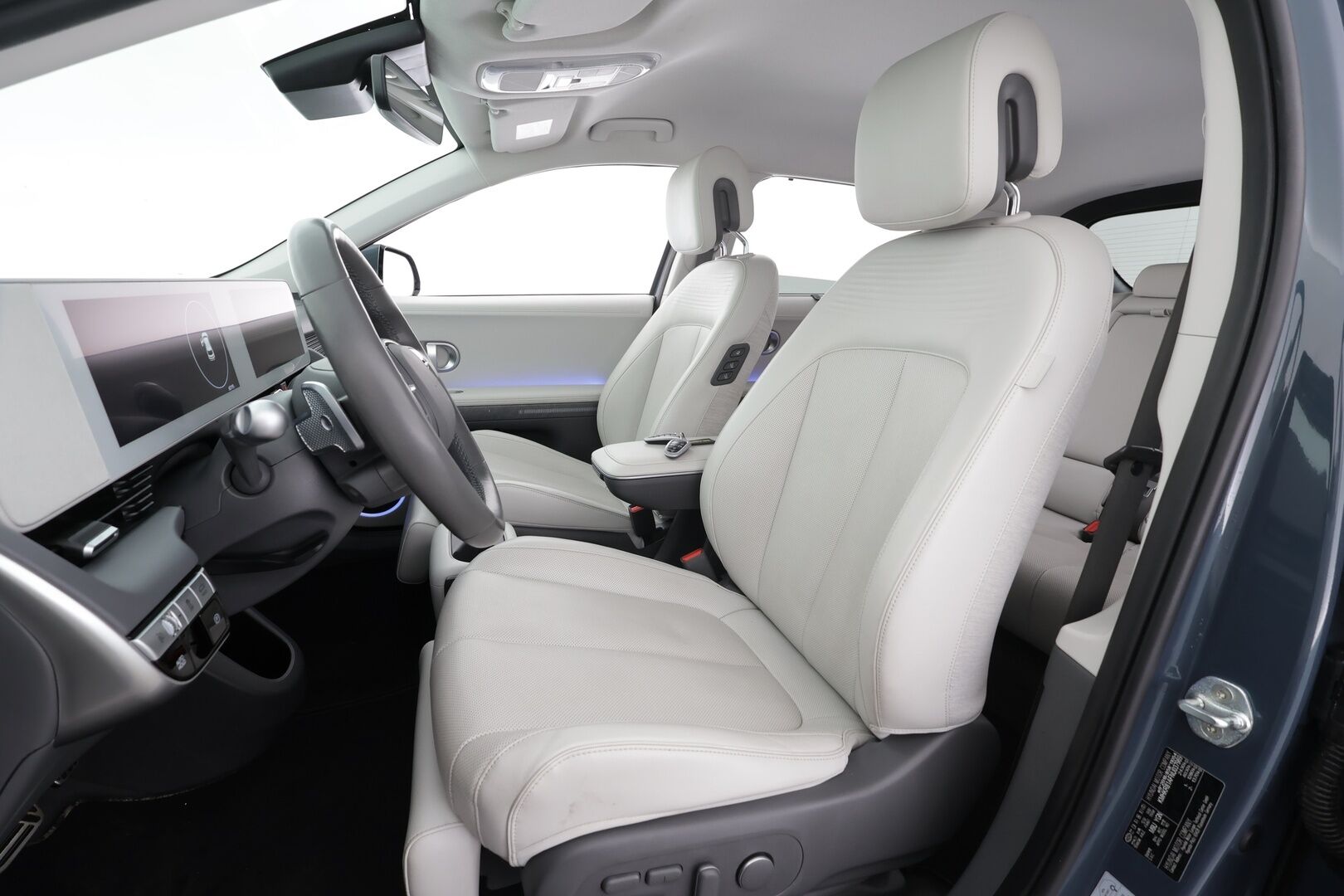 Hyundai IONIQ 5 2022 73 kWh 217 hv Premium * ACC / 360° / HUD / Bose / Relax-istuimet / ILP / Ilmastoidut nahat / KeylessGo / LED / Navi * - 1.Om Suomi-auto / Akku kuntotarkastettu SoH 97.7% / Kahdet renkaat aluvanteilla / Merkkihuollettu / Huippuvarusteet