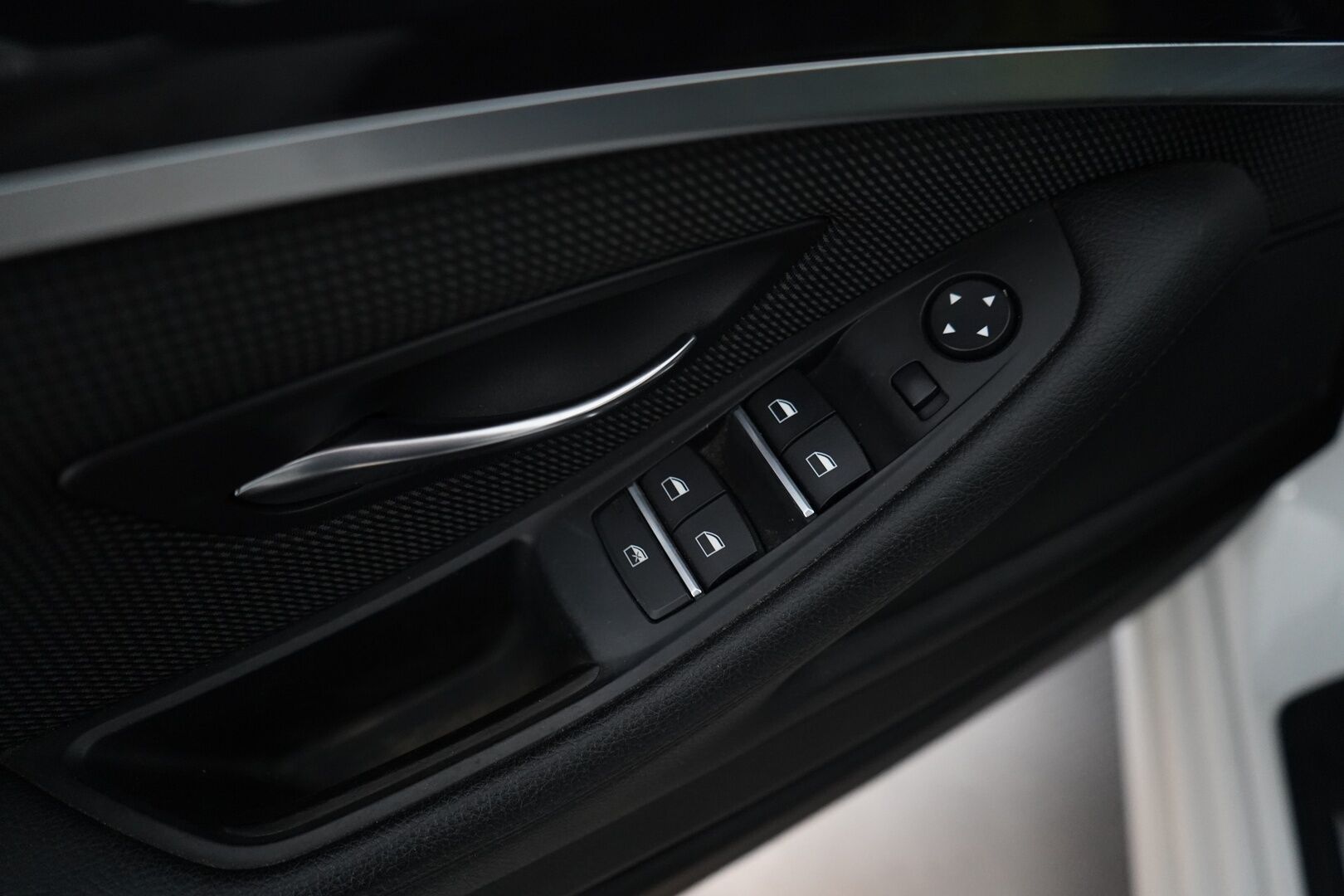 BMW 520 2013 TwinPower Turbo A F11 Touring Business Automatic *Webasto / Irr.Koukku / Sähkökontti / Tutkat / Osasähköpenkit* - Kahdet OEM Vanteet / Juuri huollettu / Katsastus 09/2026 - HULLUT BLACKWEEK JATKOT - KORKOTARJOUS 2,49%