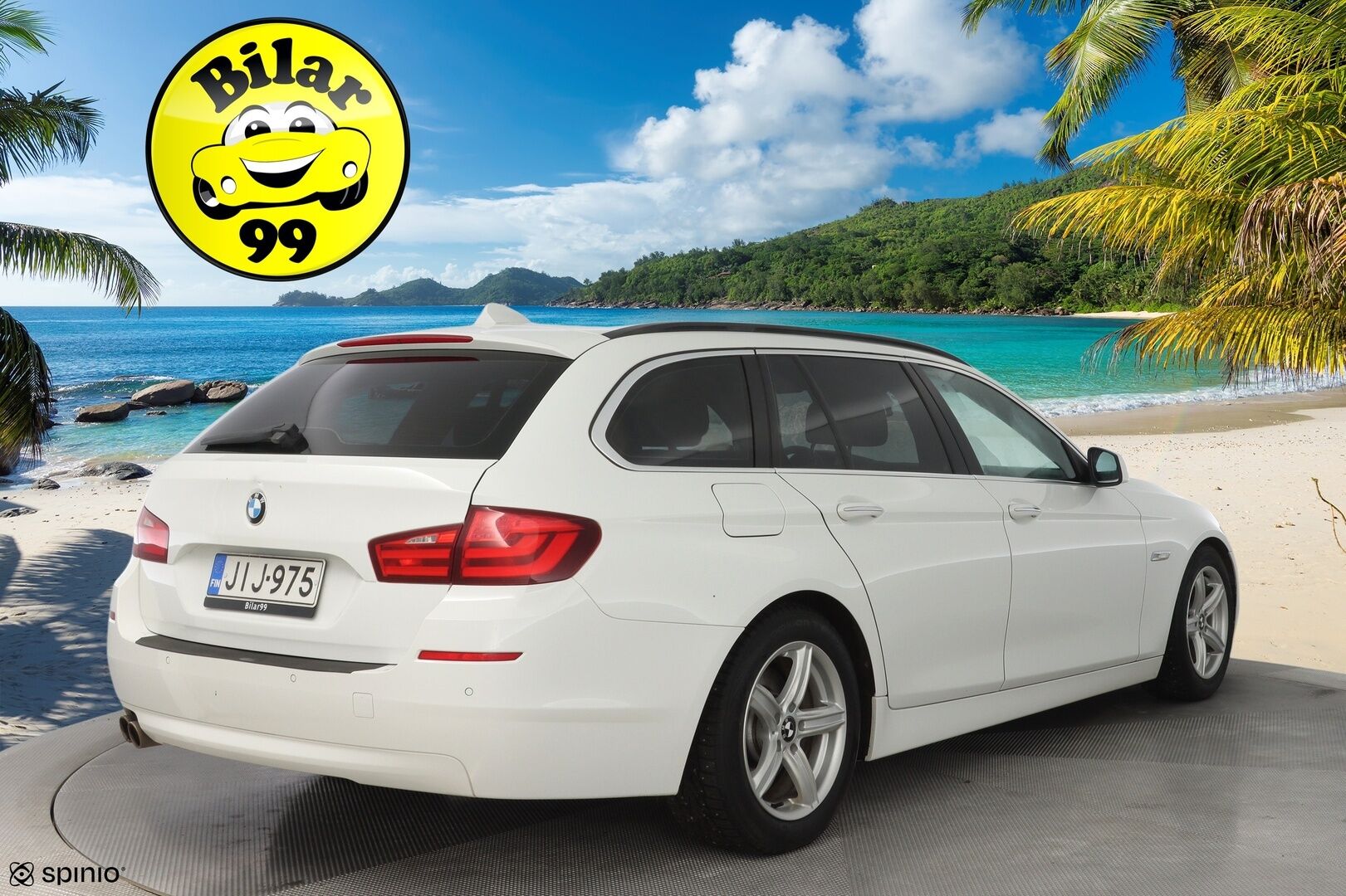 BMW 520 2013 TwinPower Turbo A F11 Touring Business Automatic *Webasto / Irr.Koukku / Sähkökontti / Tutkat / Osasähköpenkit* - Kahdet OEM Vanteet / Juuri huollettu / Katsastus 09/2026 - HULLUT BLACKWEEK JATKOT - KORKOTARJOUS 2,49%