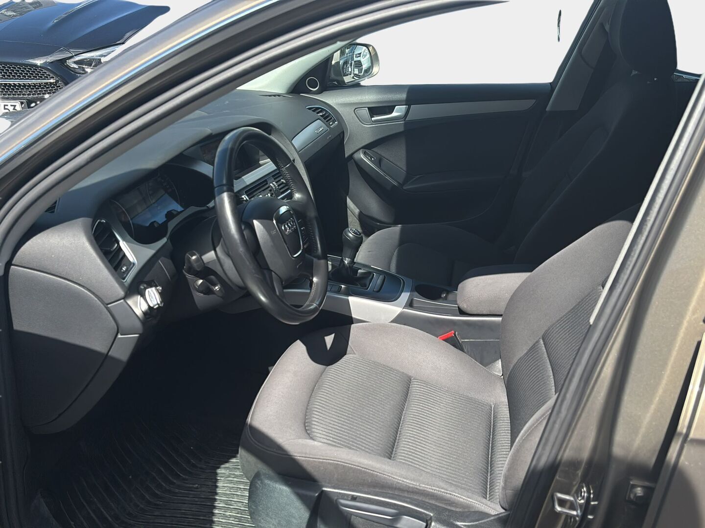 Audi A4 2011 Avant 2,0 TDI DPF quattro Start-Stop Business YritysOutlet - Myydään vain yrityksille