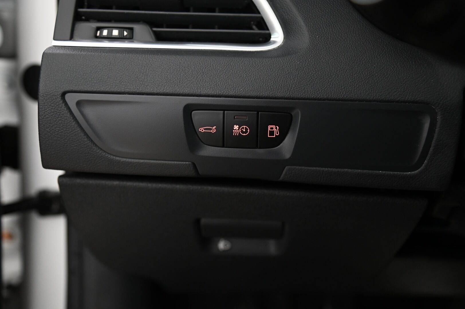 Peugeot 508 2011 Active HDi 140 FAP  *YritysOutlet - Myydään vain yrityksille* *Pa-Lämmitin / Vakkari / Koukku* - *YritysOutlet - Myydään vain yrityksille* 2x renkaat / Suomiauto