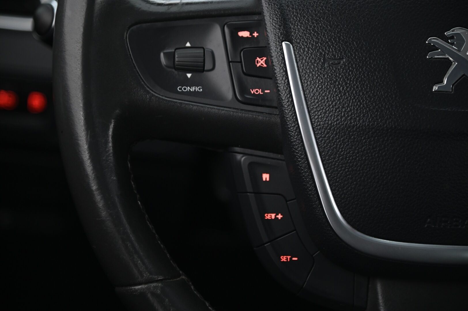 Peugeot 508 2011 Active HDi 140 FAP  *YritysOutlet - Myydään vain yrityksille* *Pa-Lämmitin / Vakkari / Koukku* - *YritysOutlet - Myydään vain yrityksille* 2x renkaat / Suomiauto