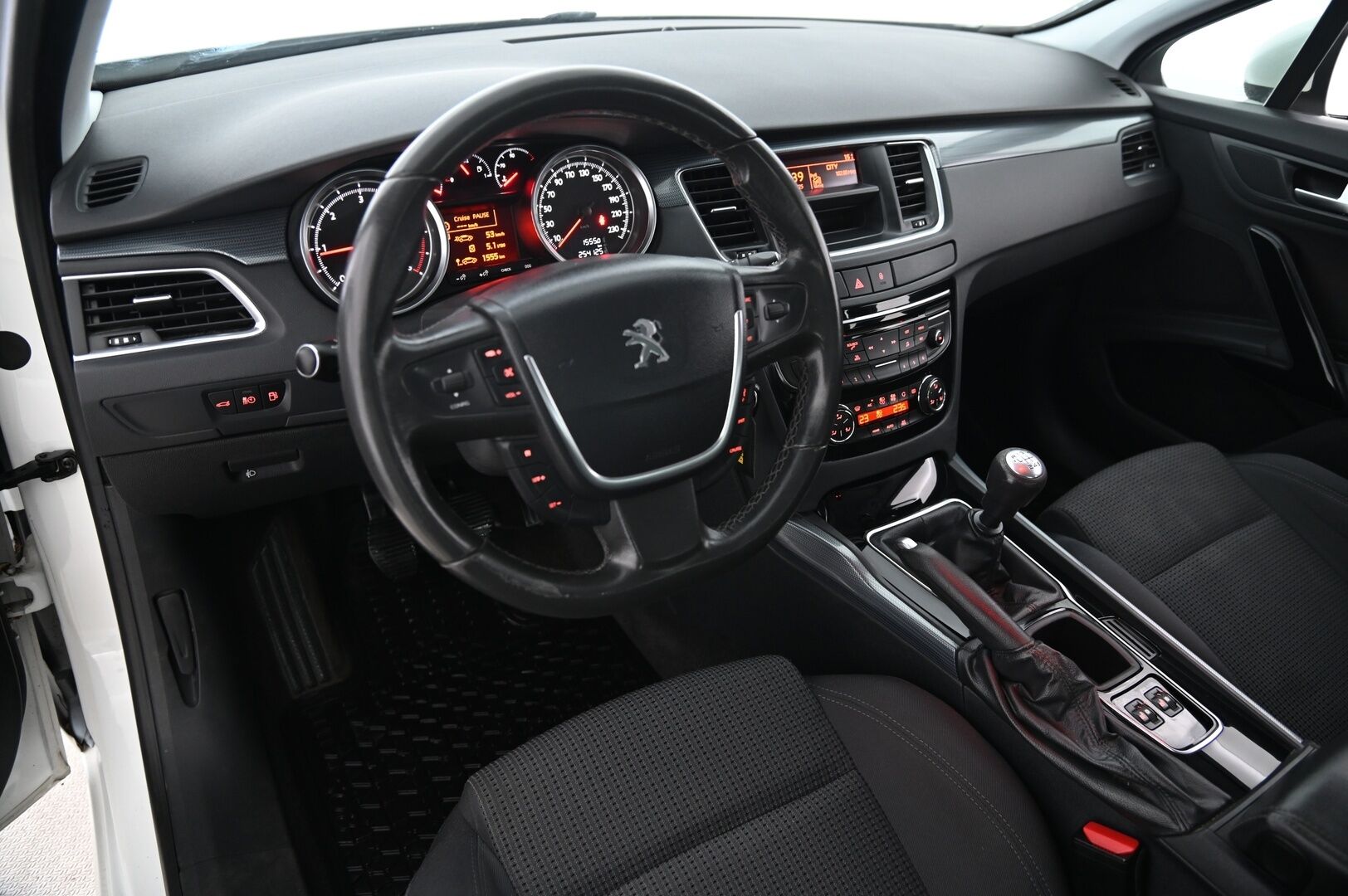 Peugeot 508 2011 Active HDi 140 FAP  *YritysOutlet - Myydään vain yrityksille* *Pa-Lämmitin / Vakkari / Koukku* - *YritysOutlet - Myydään vain yrityksille* 2x renkaat / Suomiauto